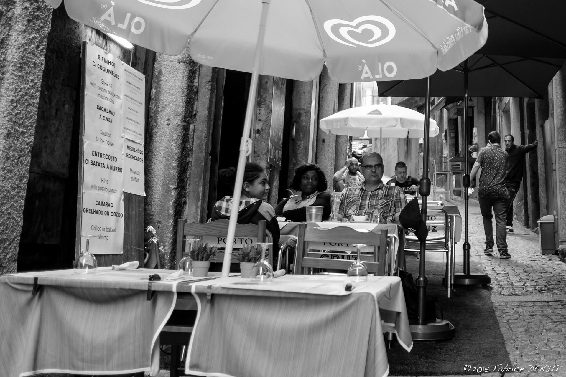 Fujifilm X-Pro1 | Porto - Petit resto dans le centre historique - OLA