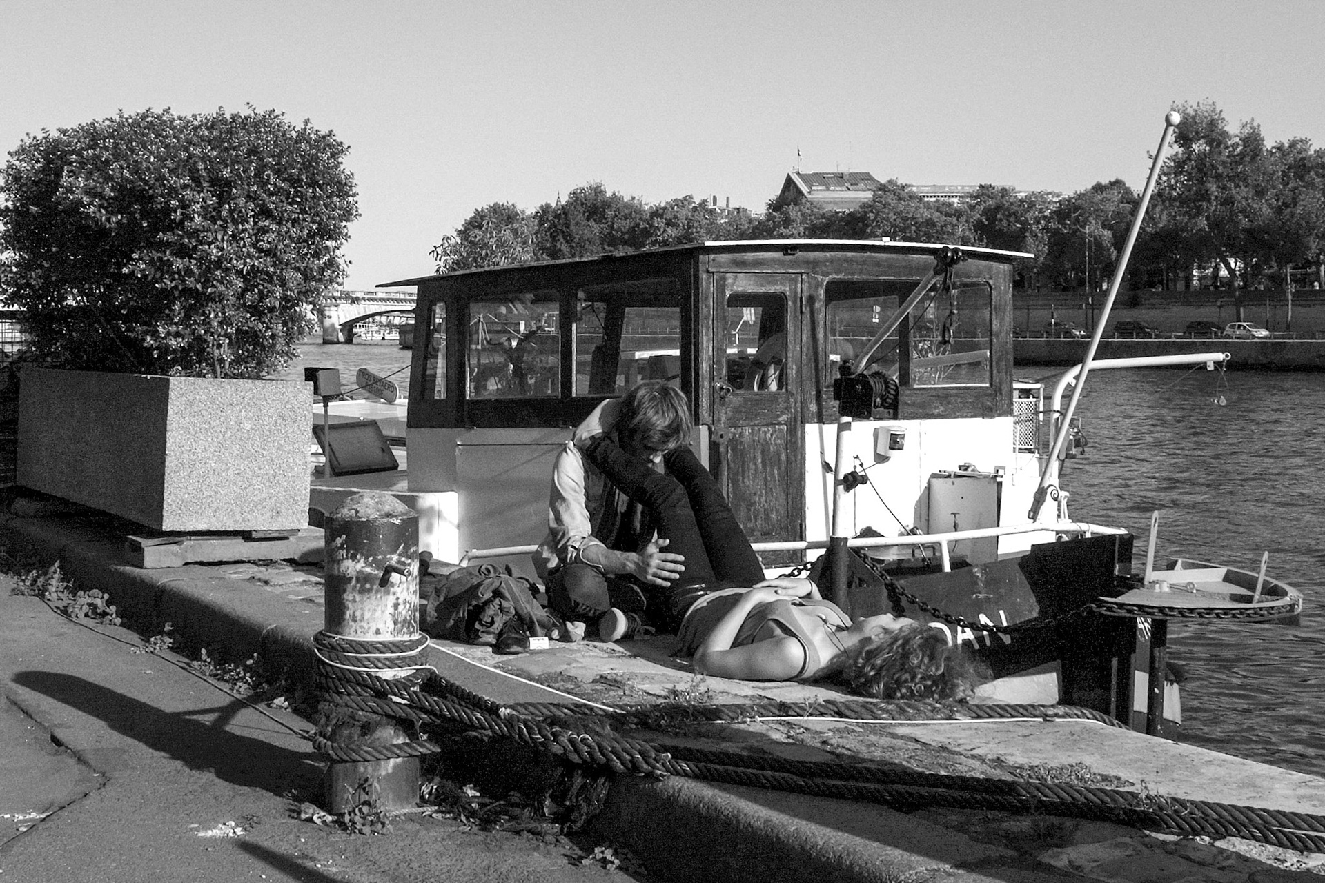 Fujifilm X100 | Paris - Port de la Conférence - Les amoureux à la péniche !!!