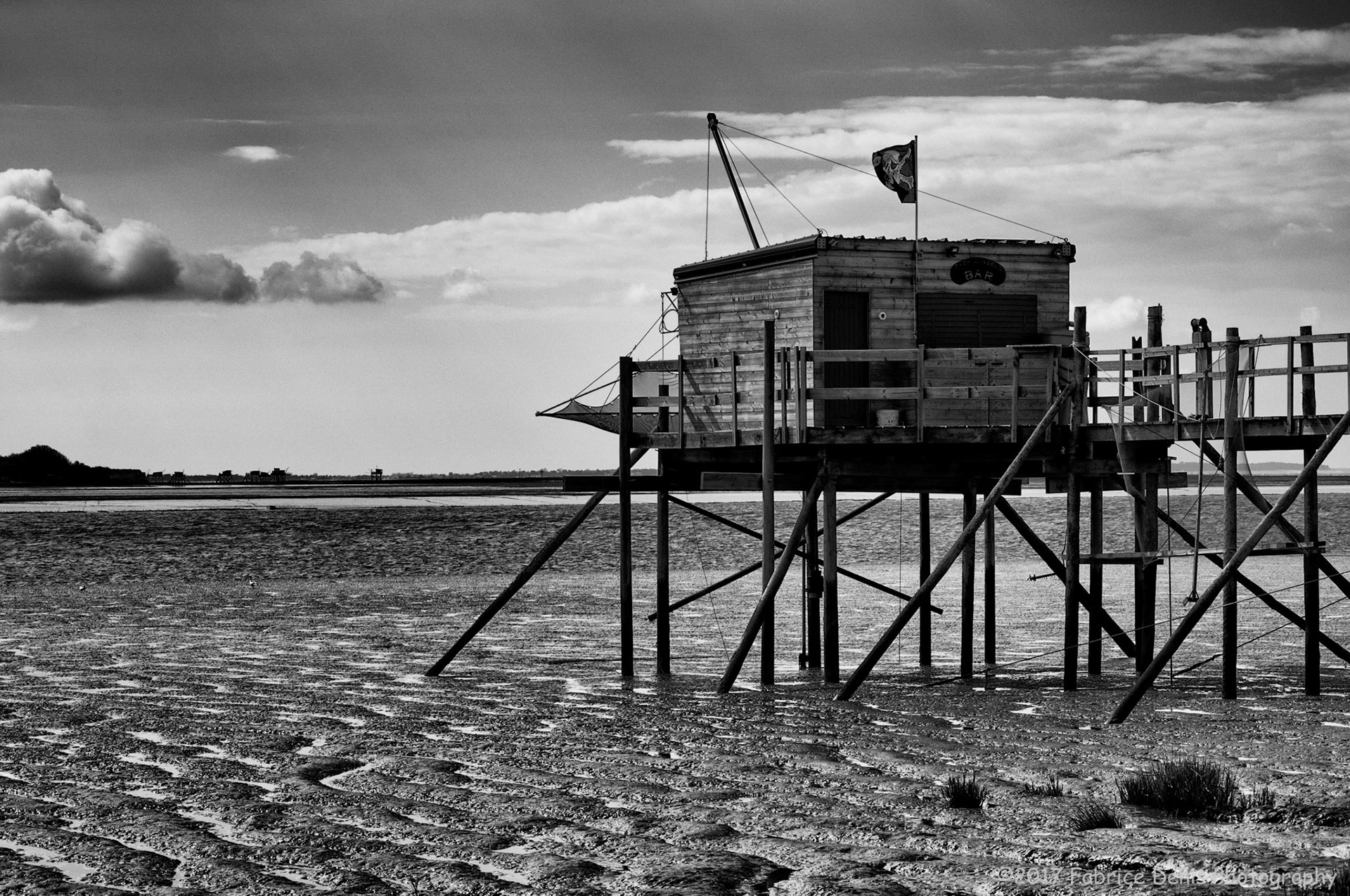 Nikon D300s | Fouras - Les cabanes de pêcheurs du Canal de la Levée - La cabane du "Pirate"
