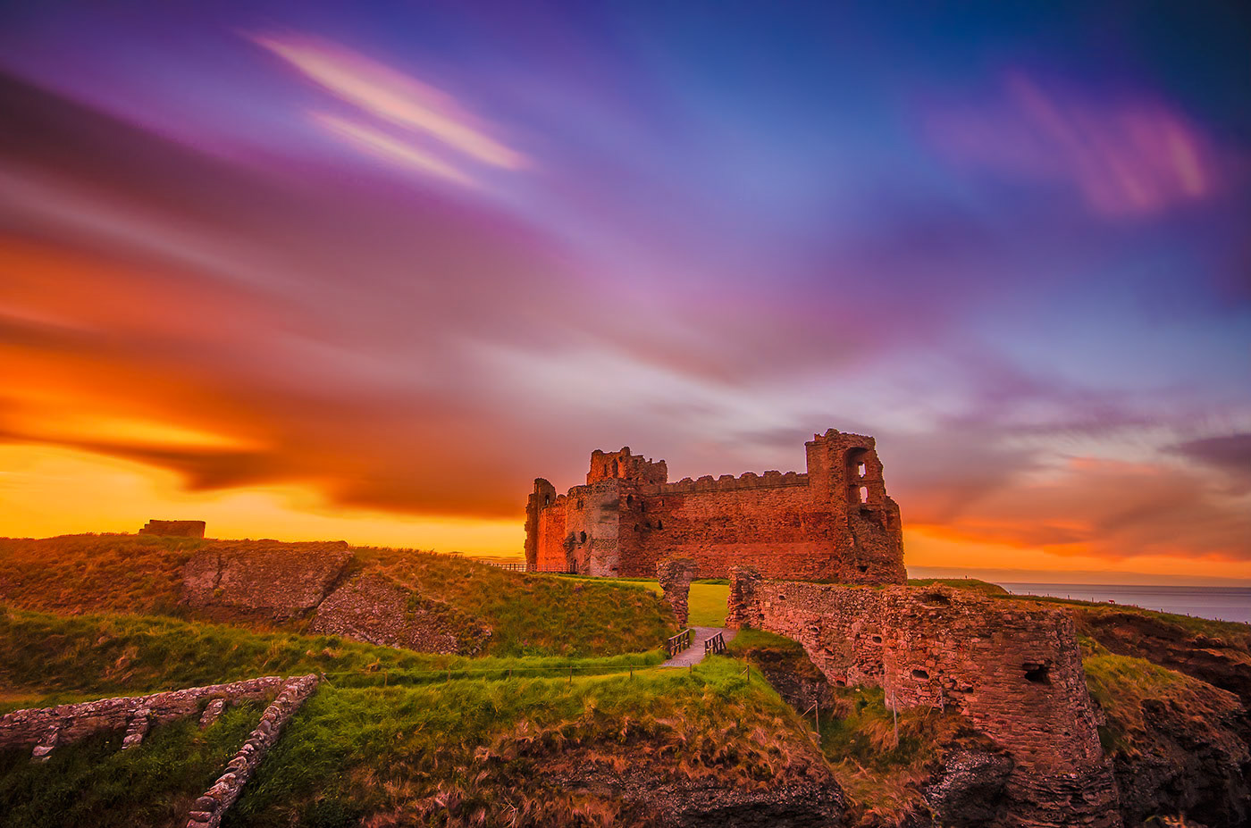 TANTALLON CASTLE SUNSET