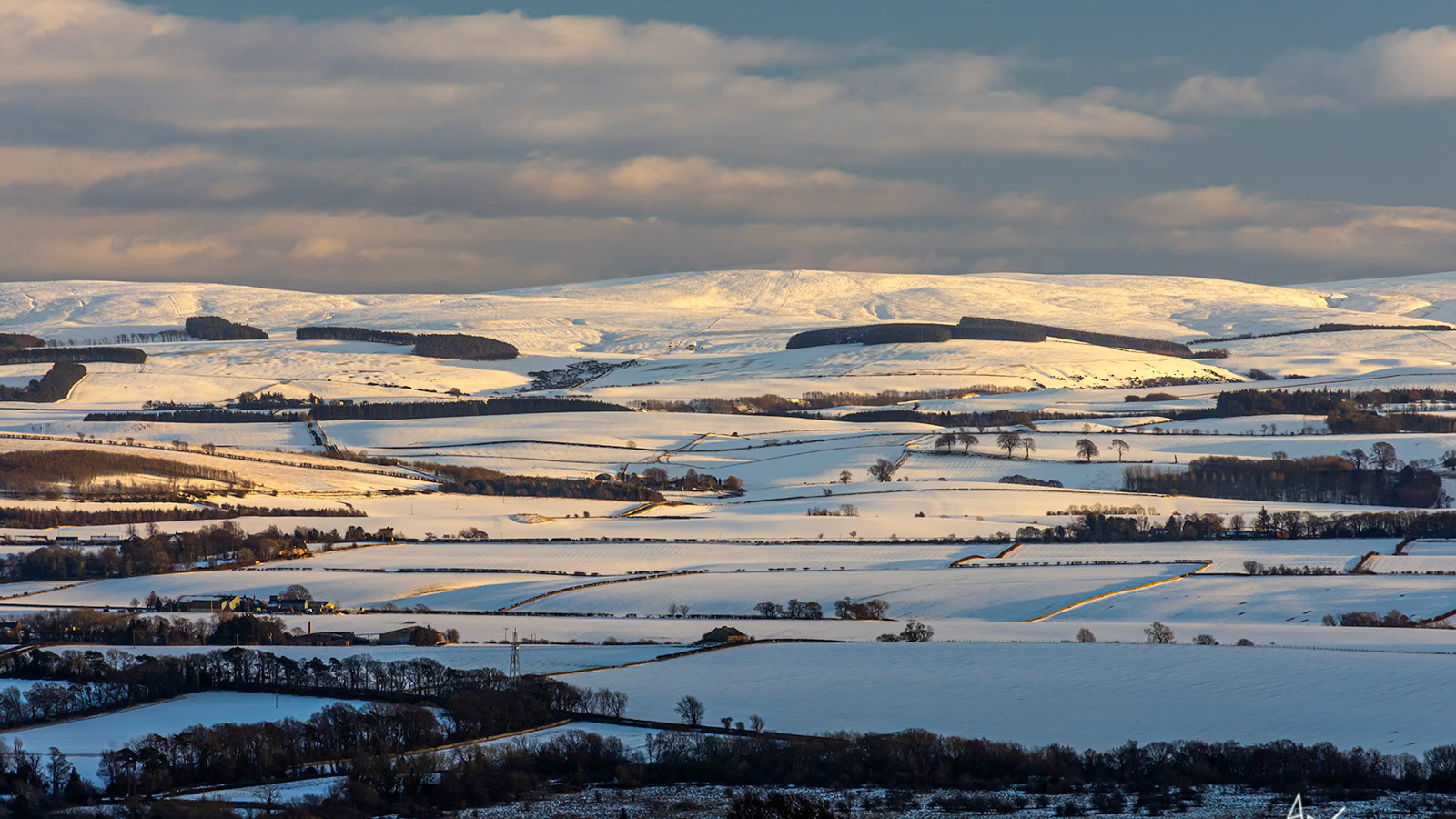 SNOW COVERED EAST LOTHIAN