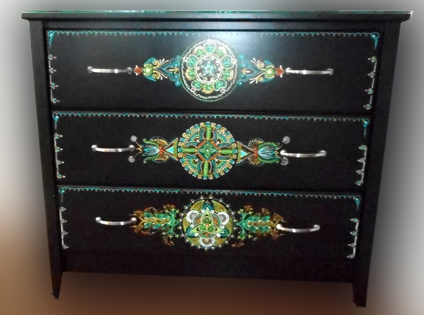 Lizard Cabinet Front