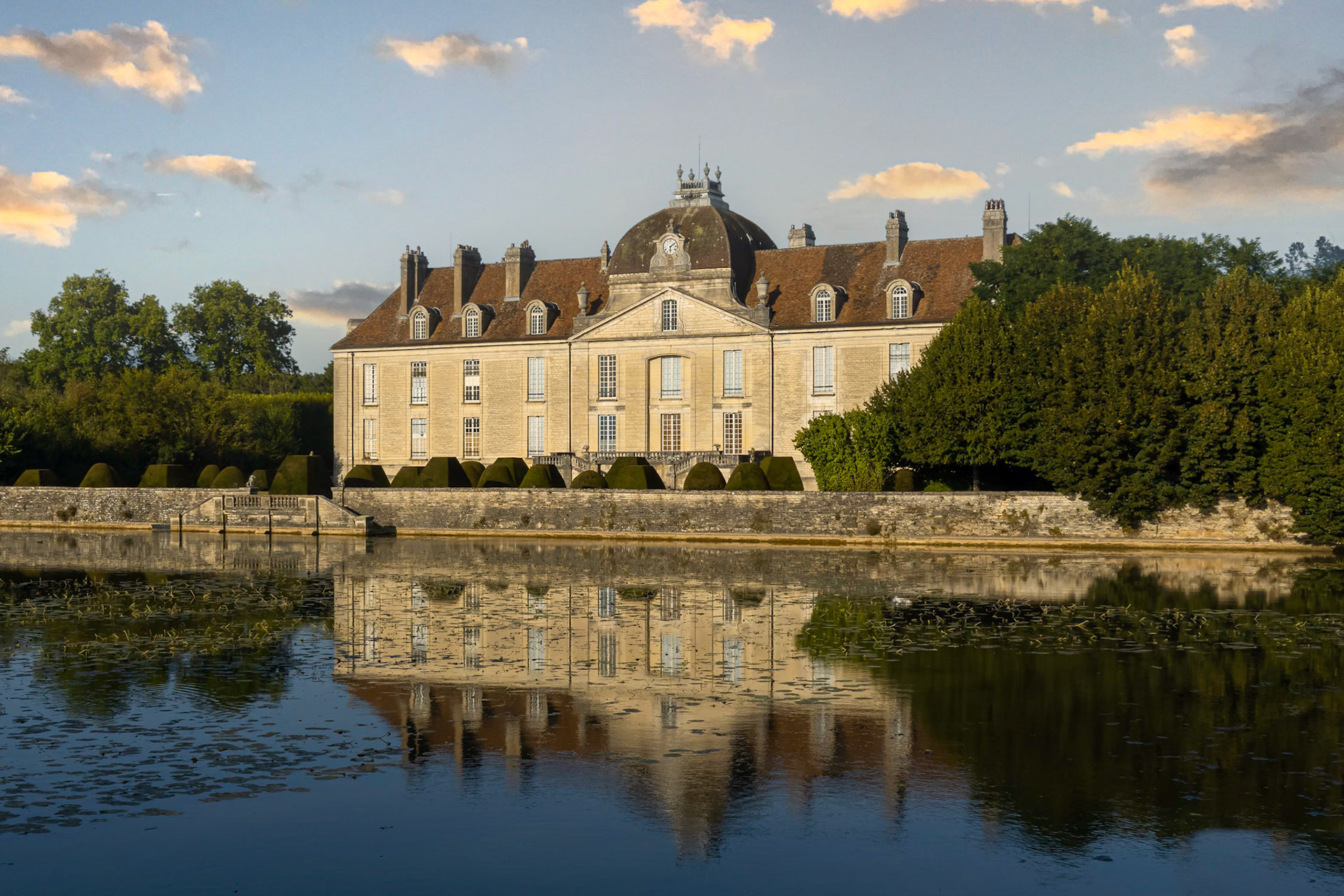 Le château de Fontaines-françaises