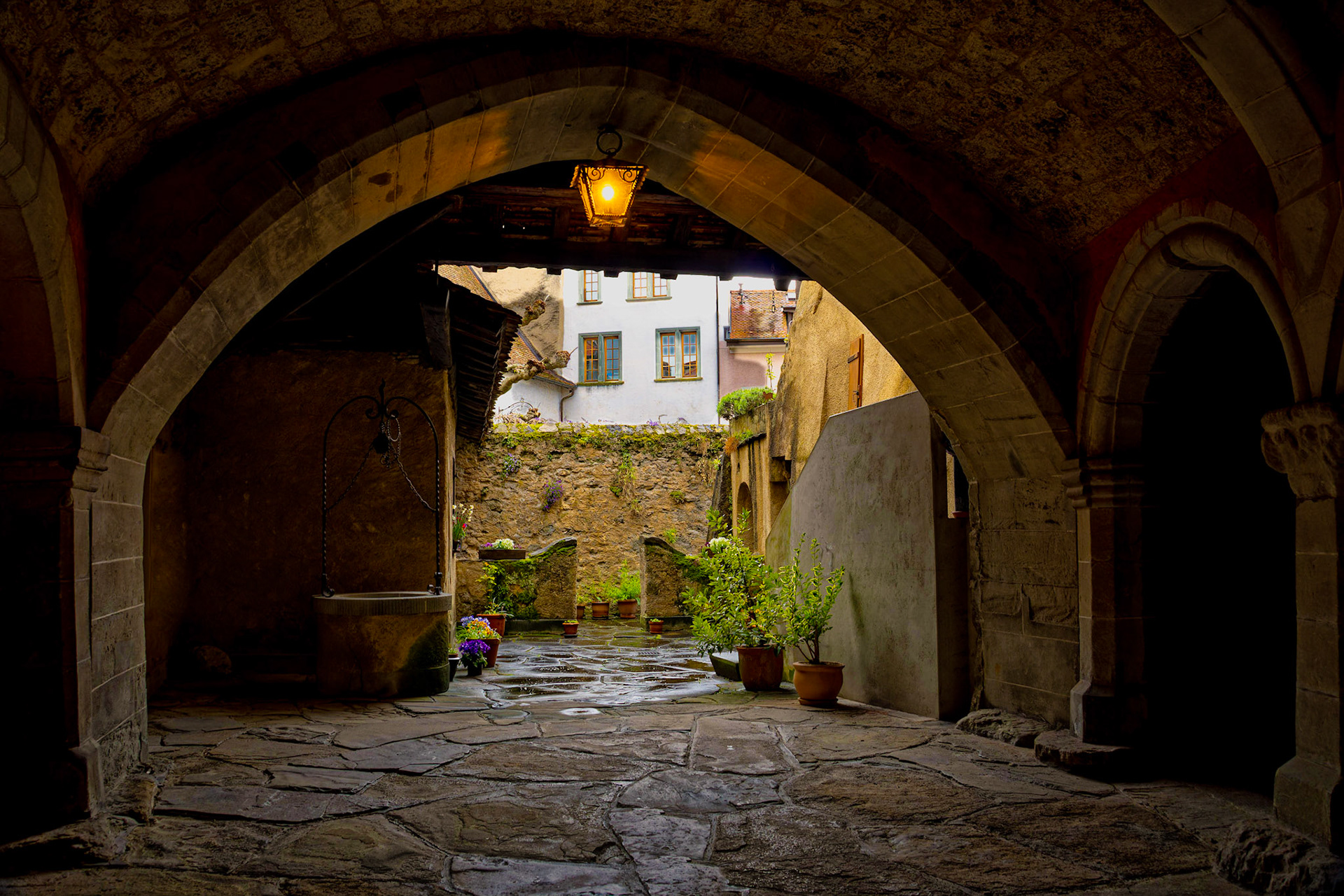 Lutry, cour intérieure