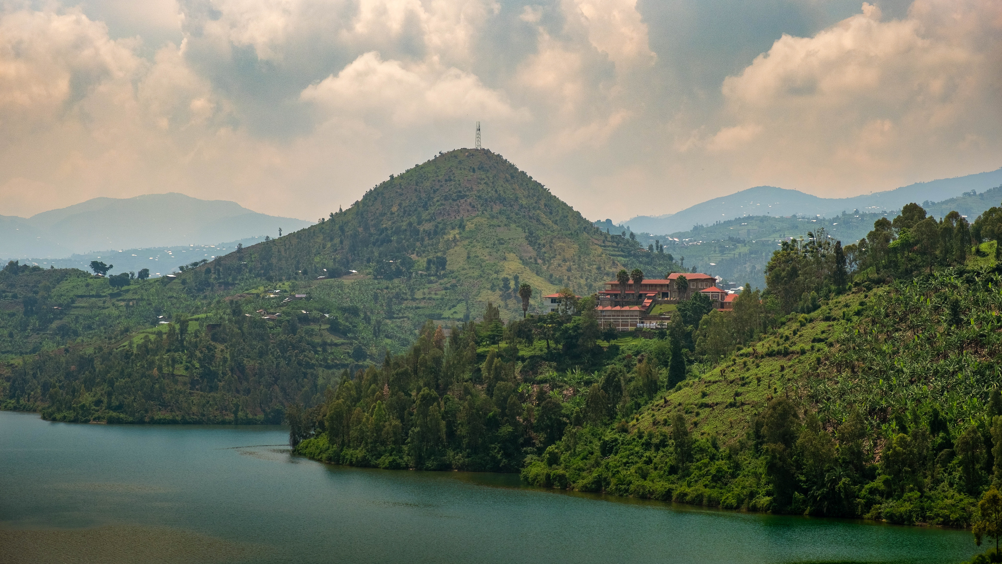 Hotel Resort on Hill with lake