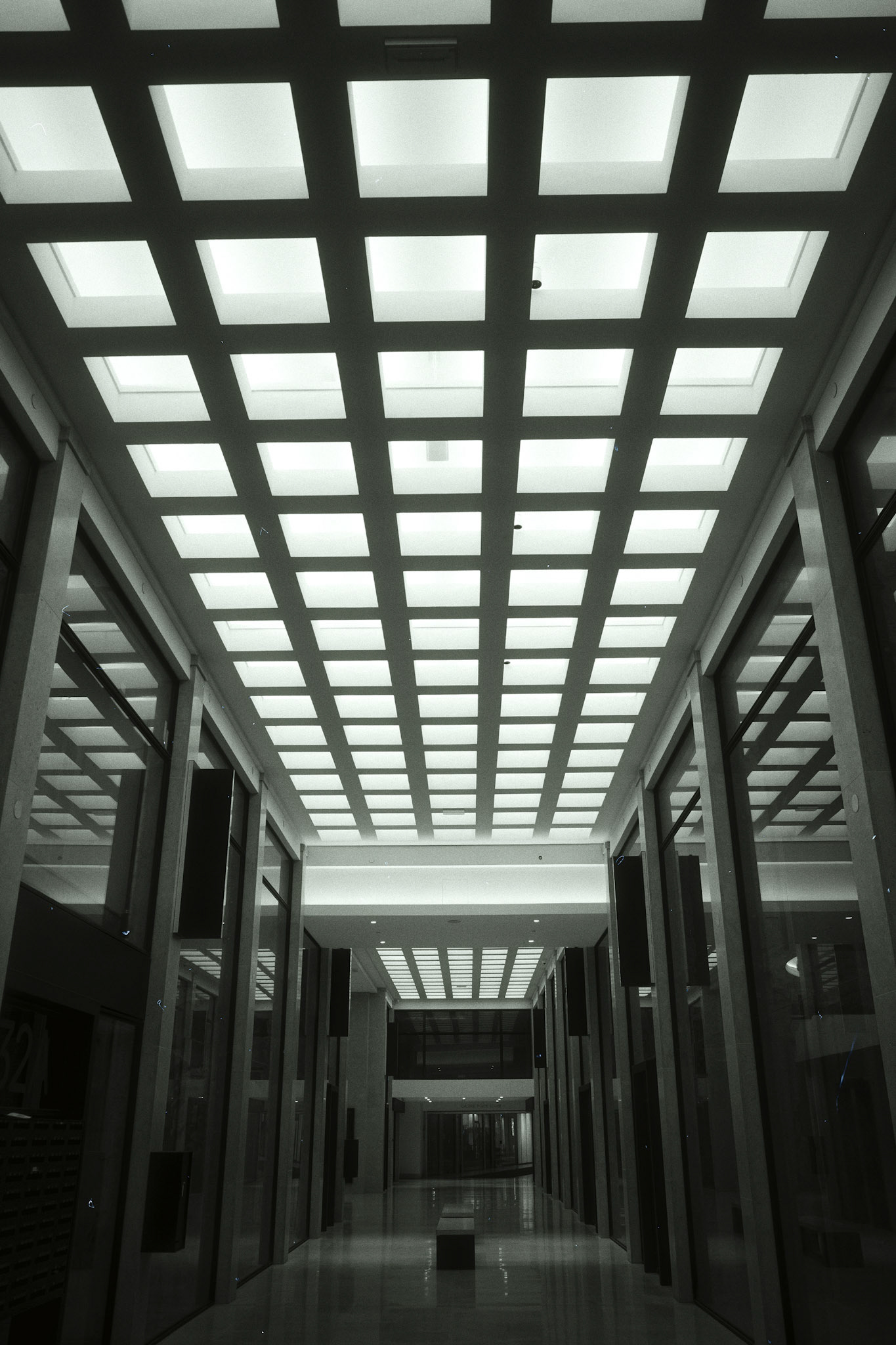 Abandoned Shopping Mall / Place Stéphanie, Brussels