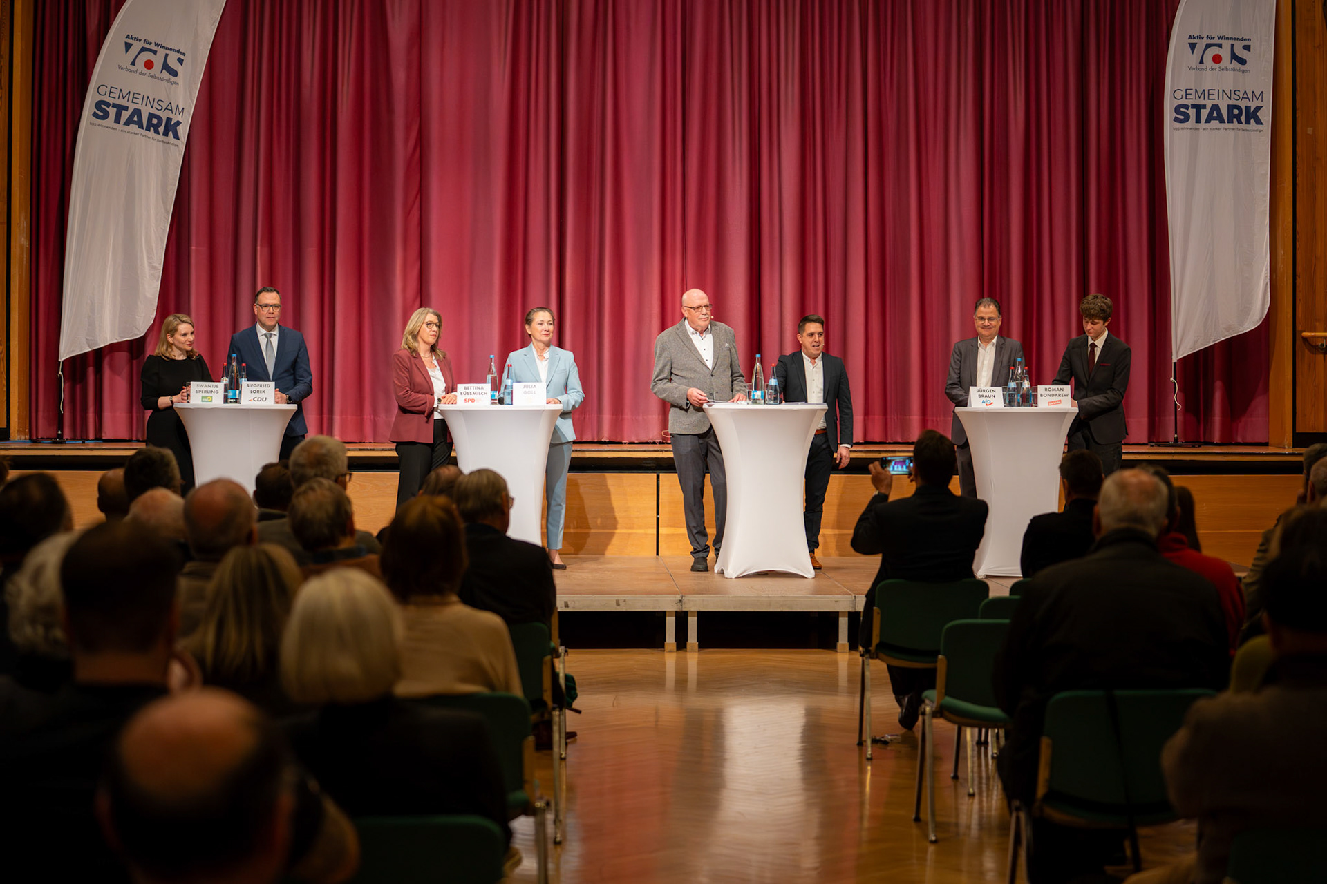 Am 4. Februar 2026 in der Hermann-Schwab-Halle in Winnenden. Podiumsdiskussion zur Landtagswahl in Baden-Württemberg vom VDS (Verband der Selbständigen Winnenden).