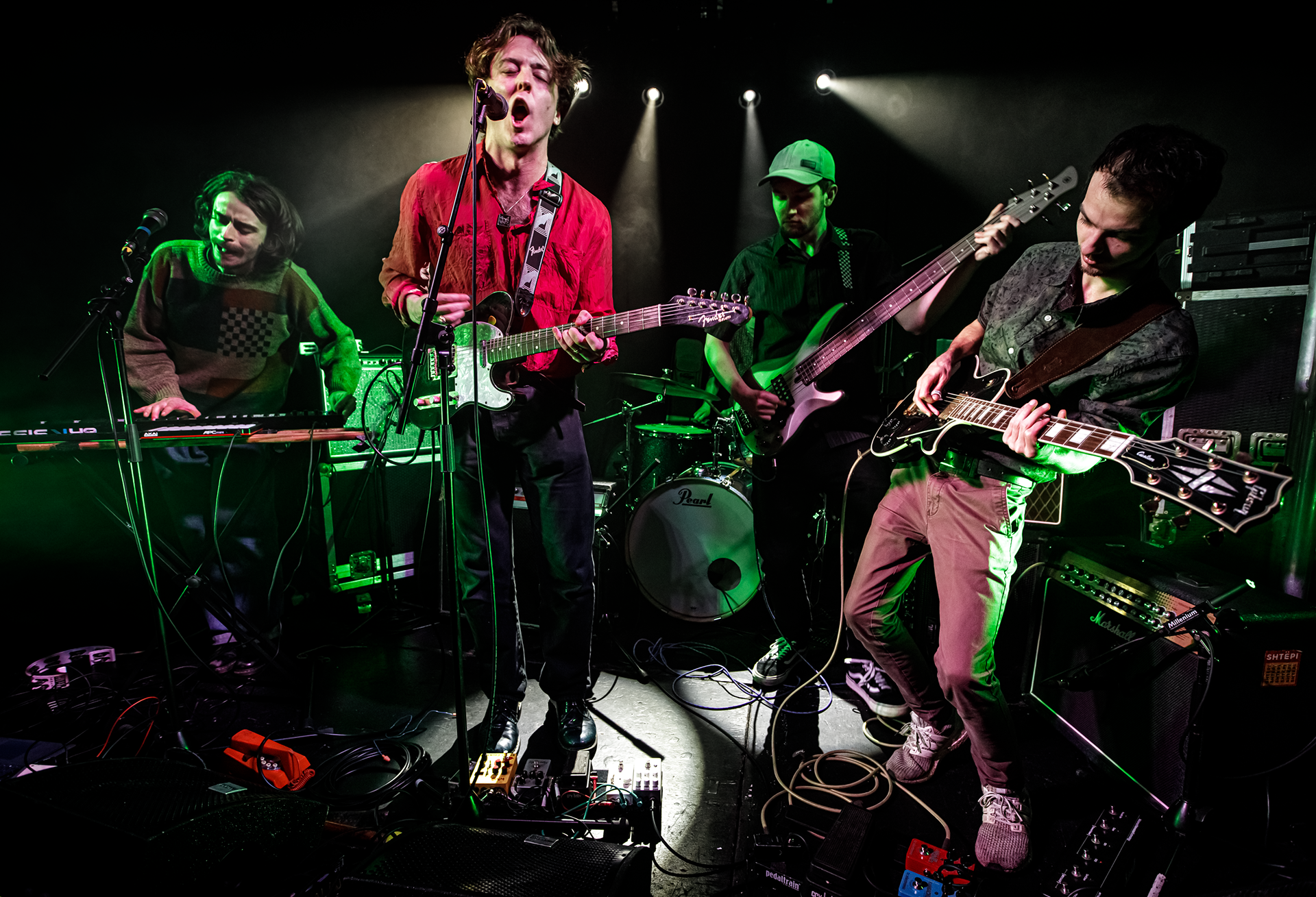 Shtëpi performing live at the Edge of the Wedge, Portsmouth.