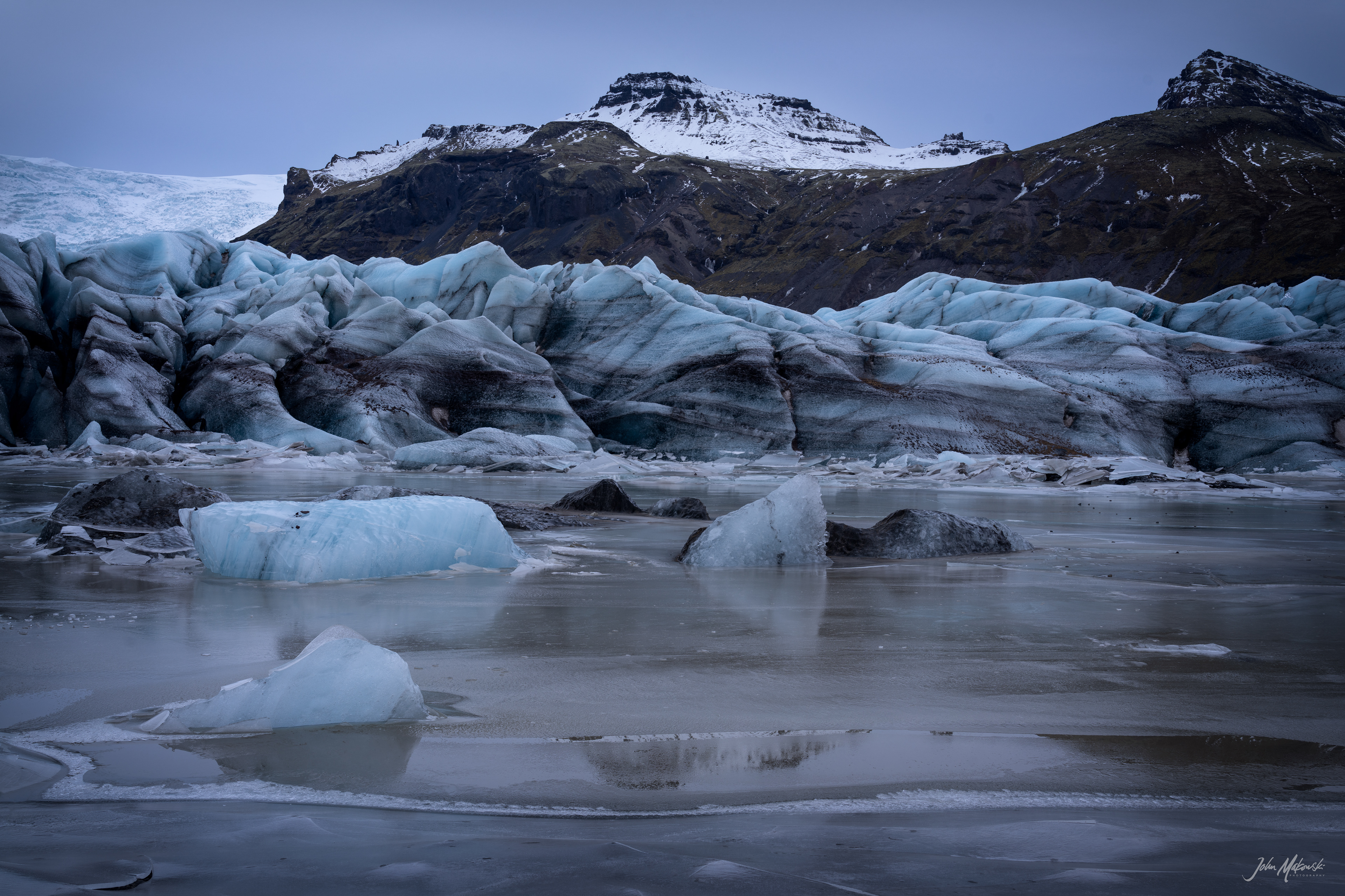 Svinafellsjökull Glacier and lagoon