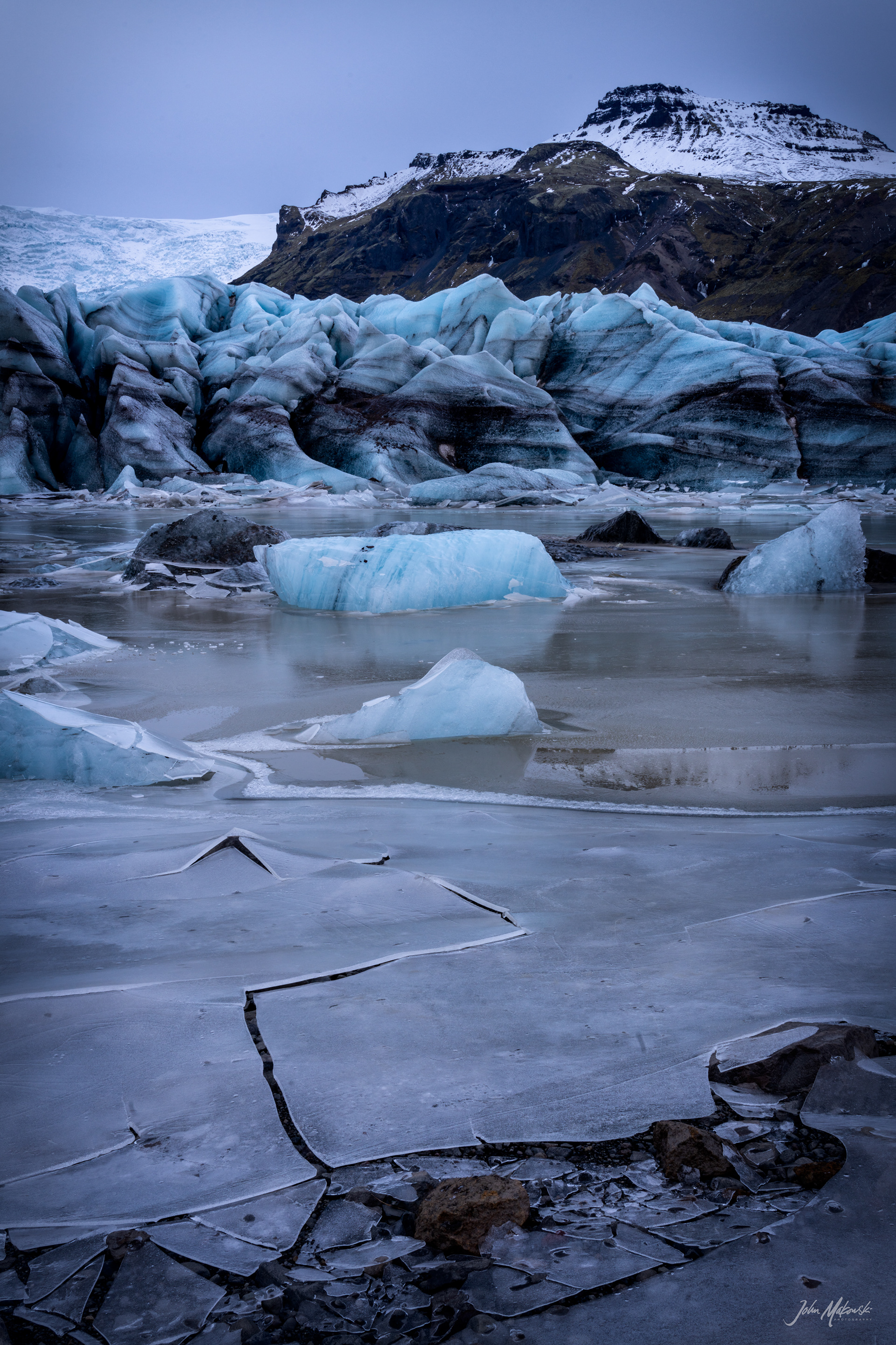 Svinafellsjökull Glacier and lagoon