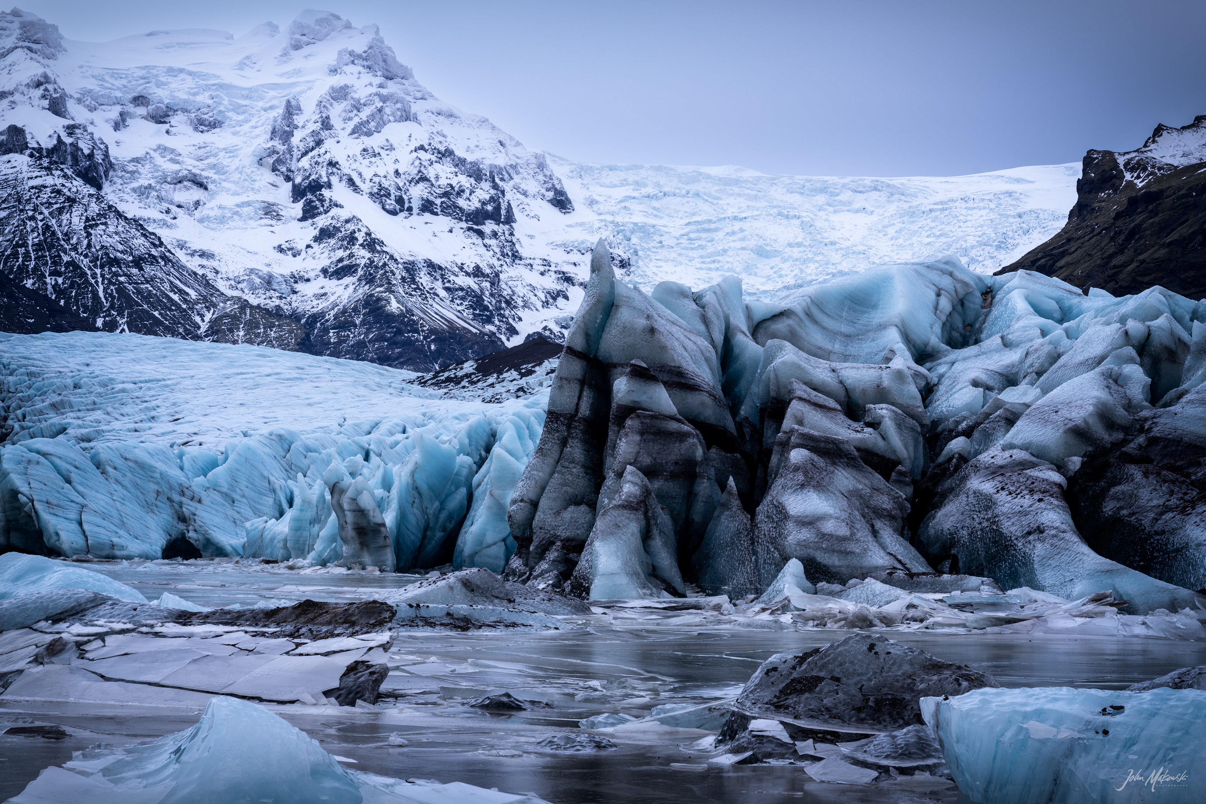 Svinafellsjökull Glacier and lagoon