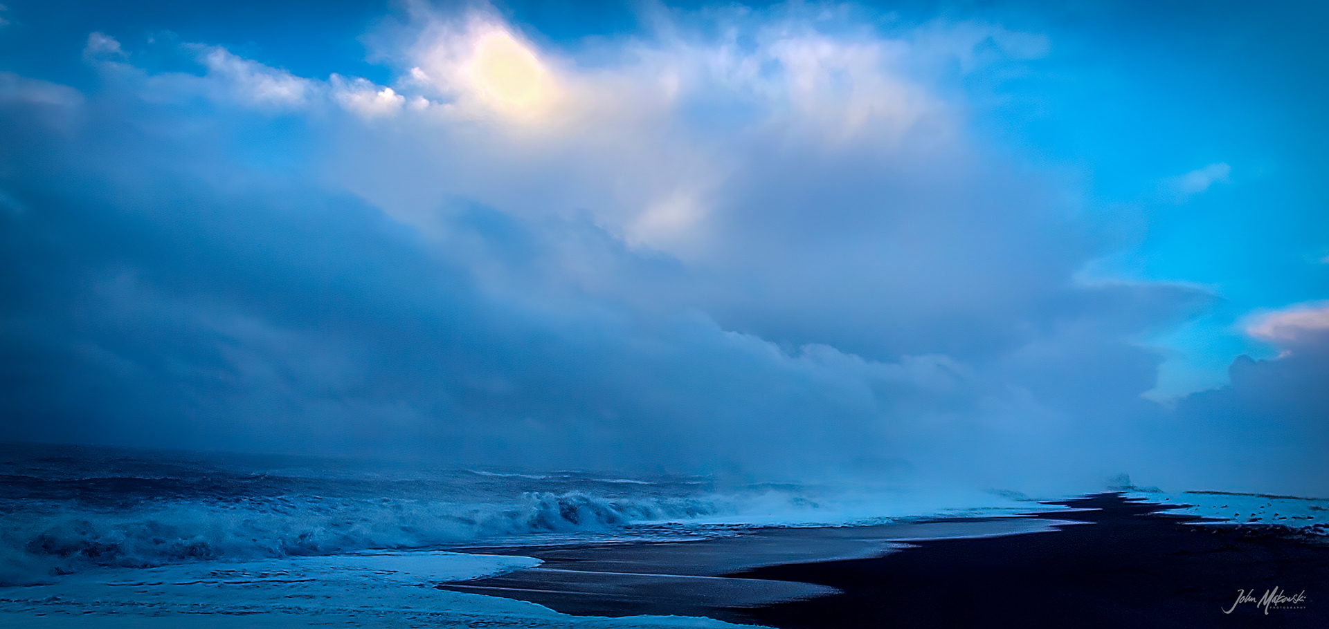 Reyniskirkja Beach, the most dangerous beach in Iceland