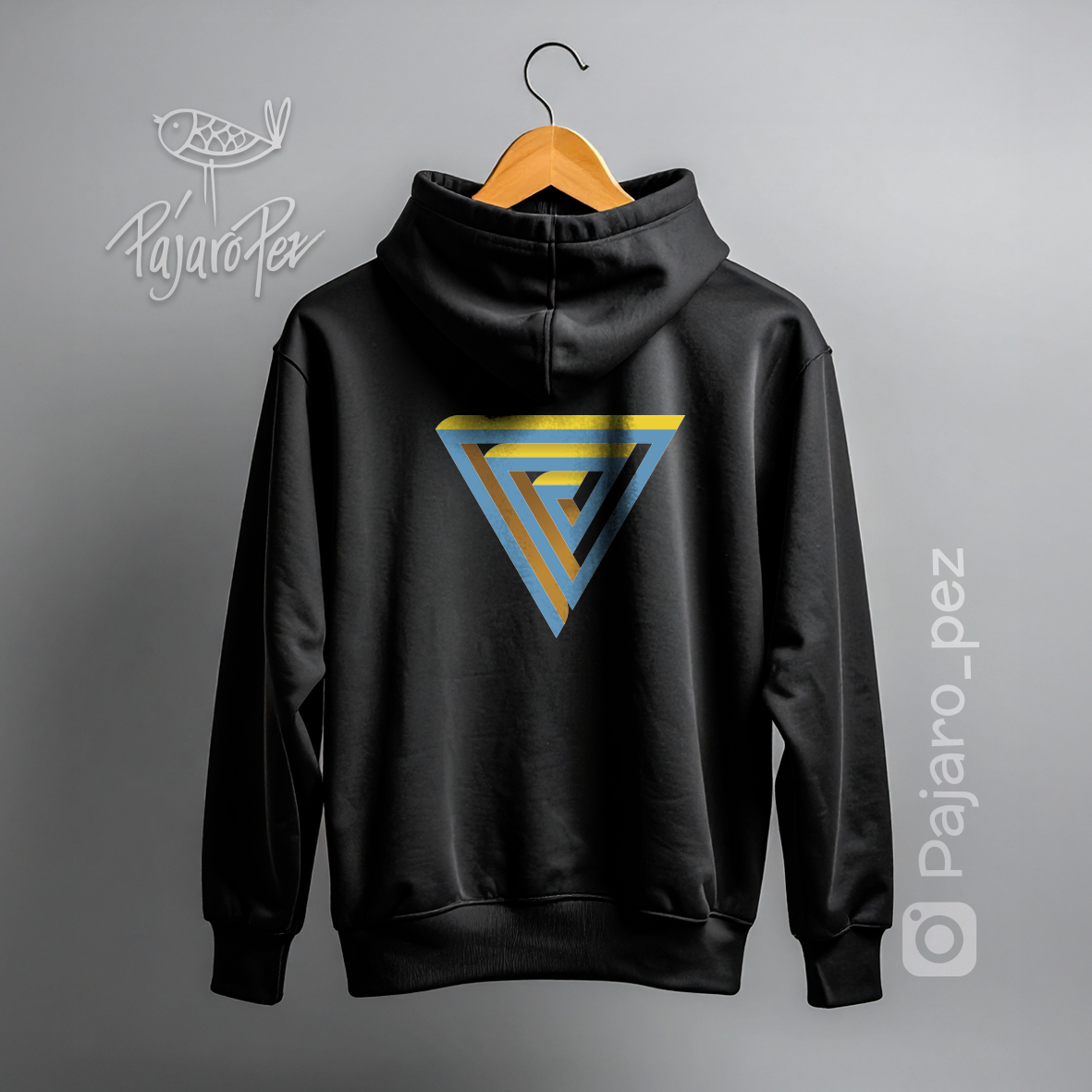 Triangle Labyrinth back