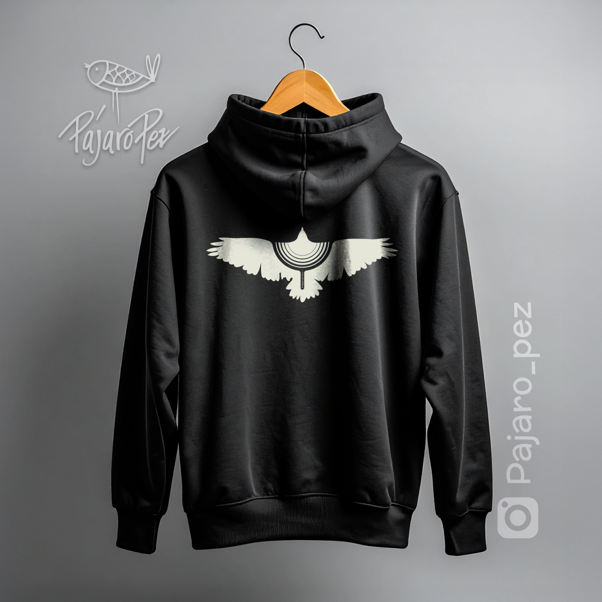 Águila Mora back