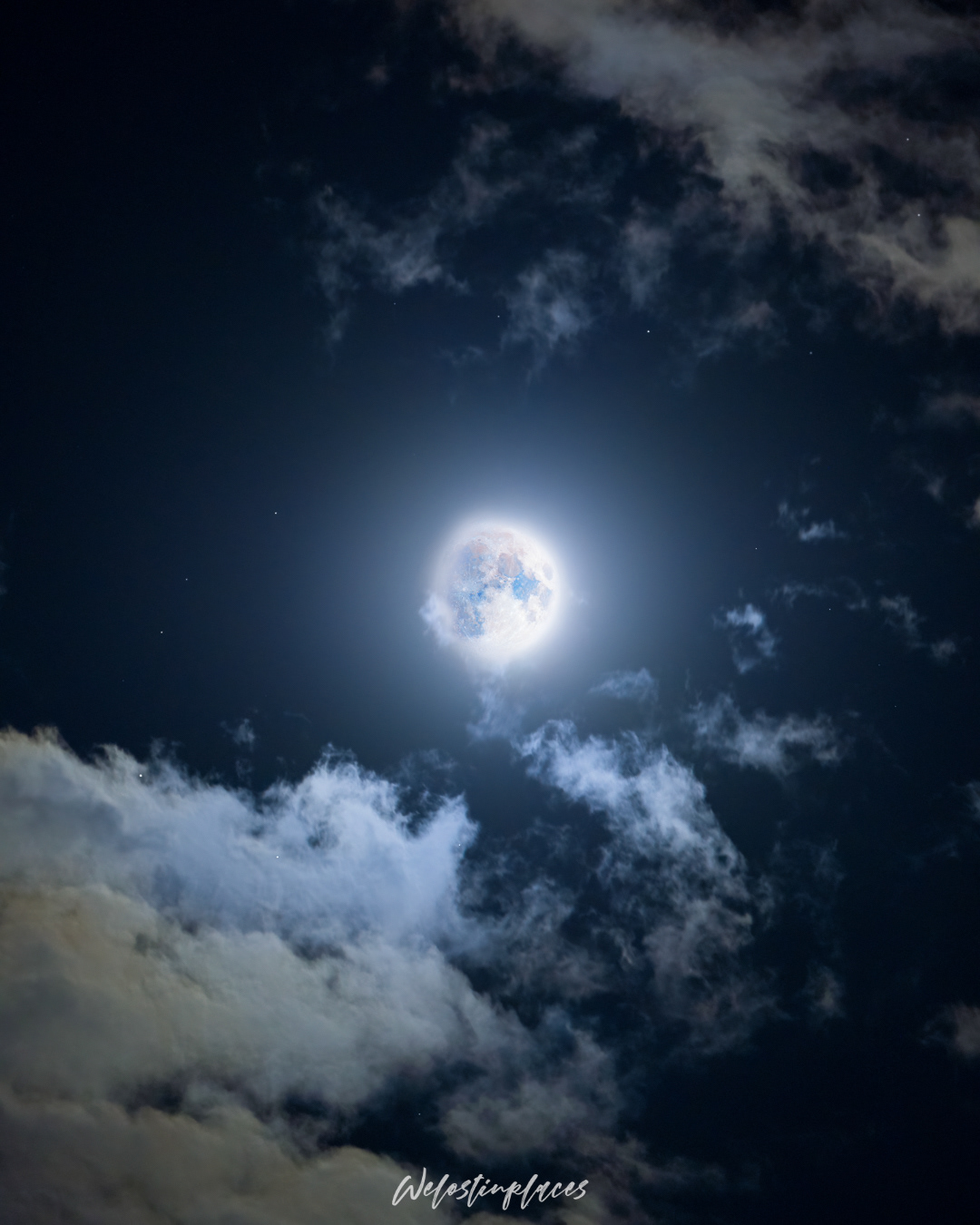 85% illuminated Moon - 09/25/23