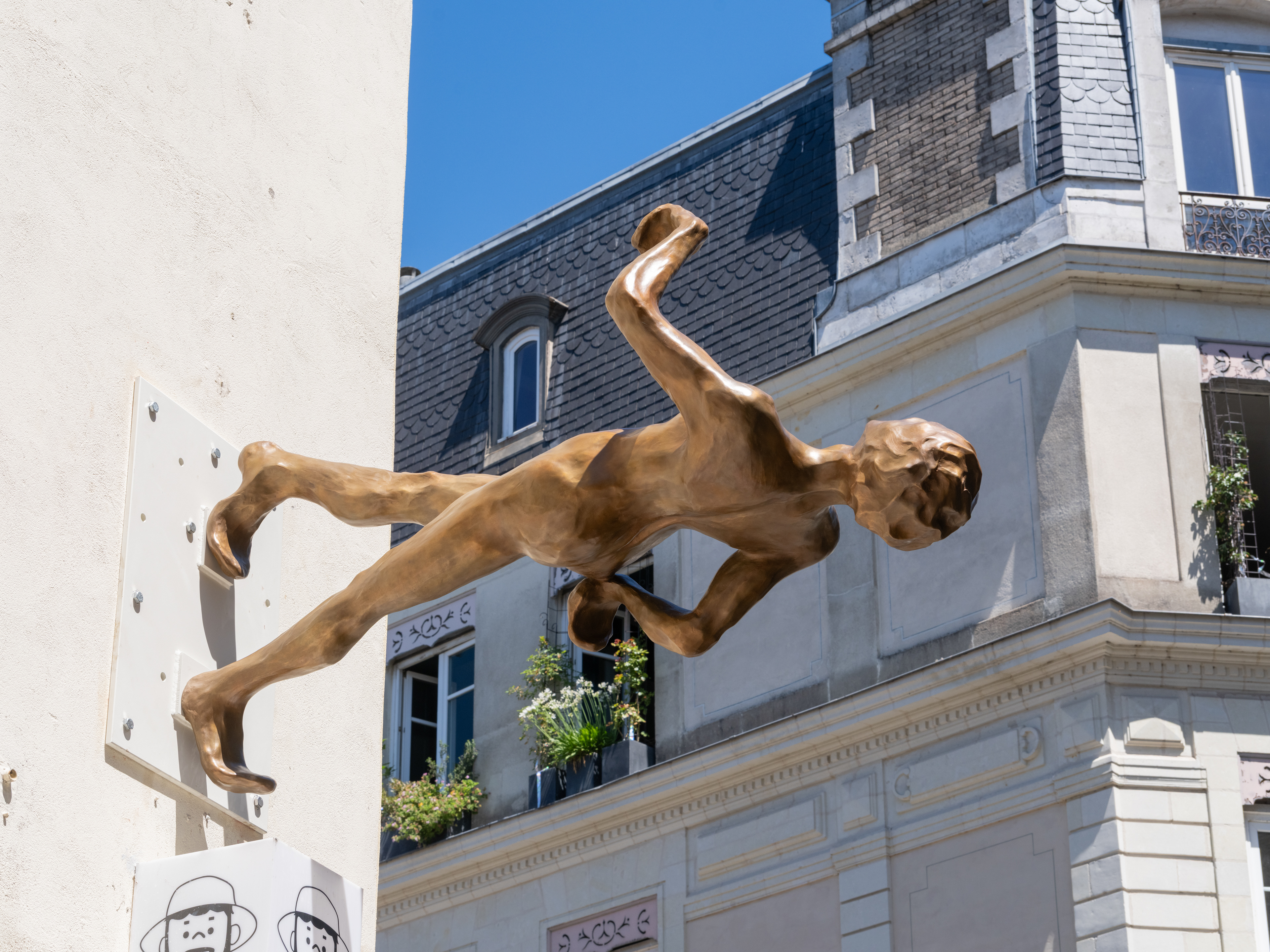 Iván Argote, Antipodos, L'Étrange Été, Le Voyage à Nantes. On view June - August 2025. Photography by Martin Argyroglo. Courtesy of Le Voyage à Nantes.