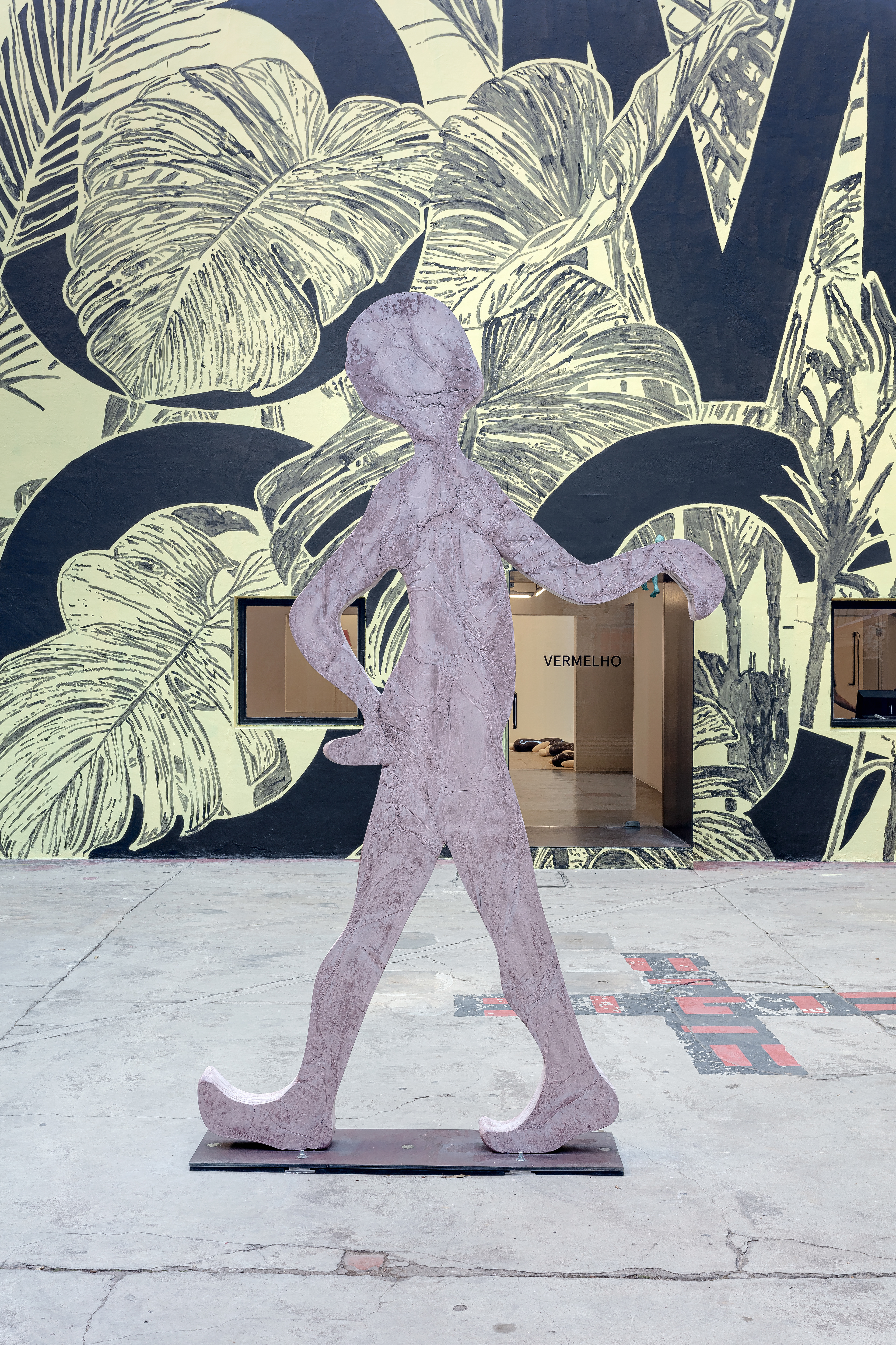 Iván Argote, Arroz com Feijão, Galeria Vermelho. On view August - October 2025. Courtesy of the artist and Vermelho.