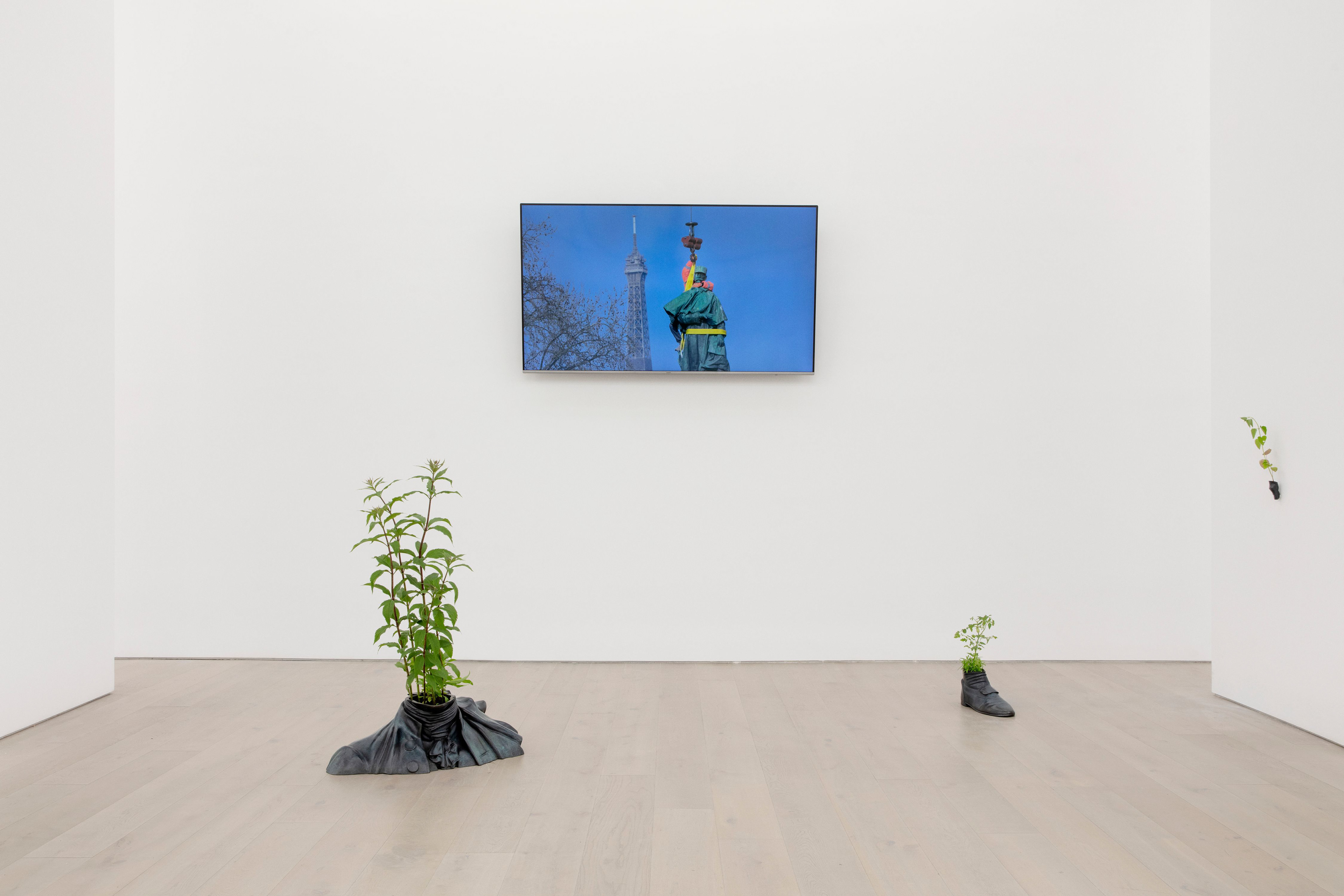Iván Argote, A Place for Us, Perrotin NY. On view June - August 2021. Photo by Guillaume Ziccarelli. Courtesy of the artist and Perrotin.