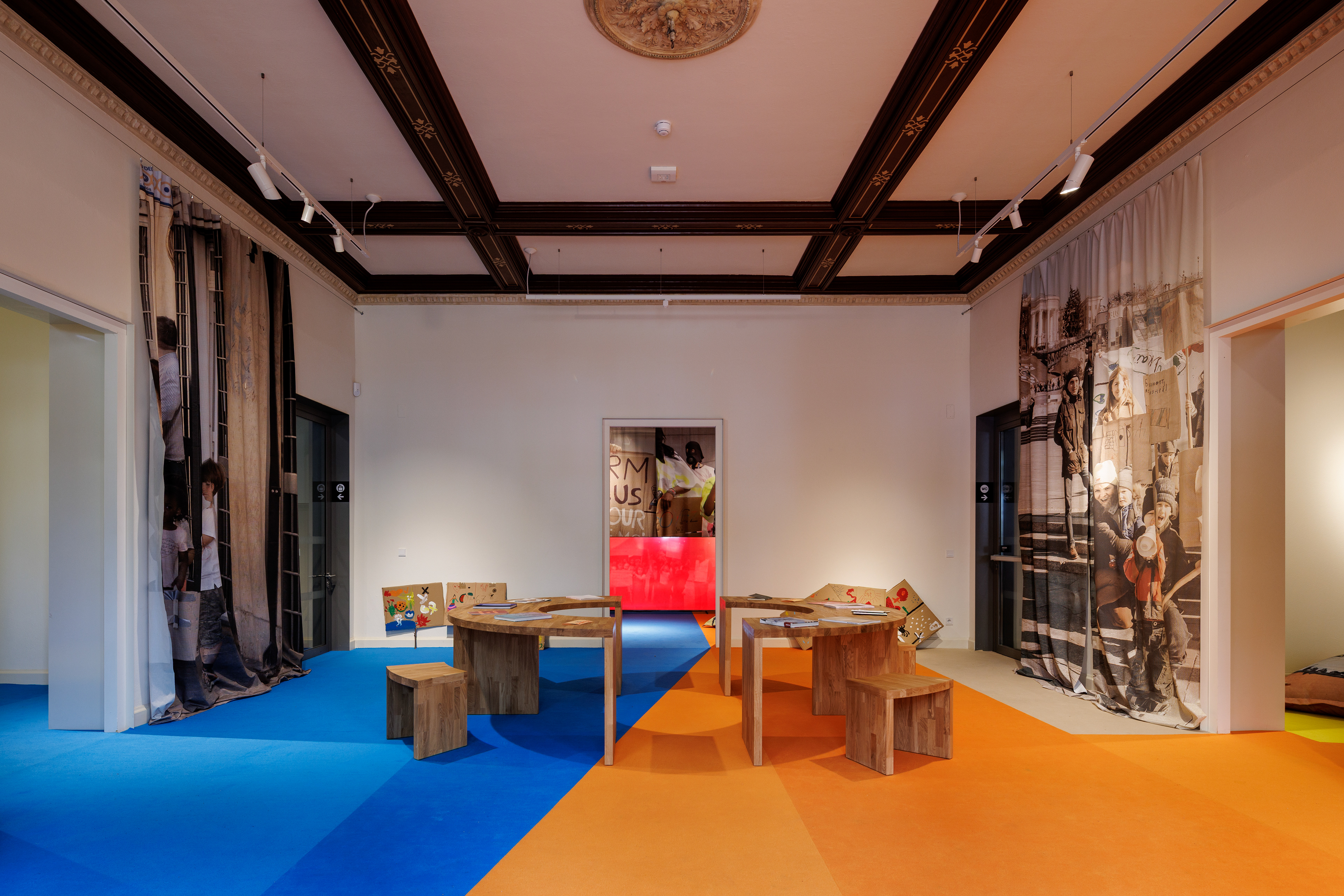 Installation View, A Place to Stay. Photographer: Frank Sperling