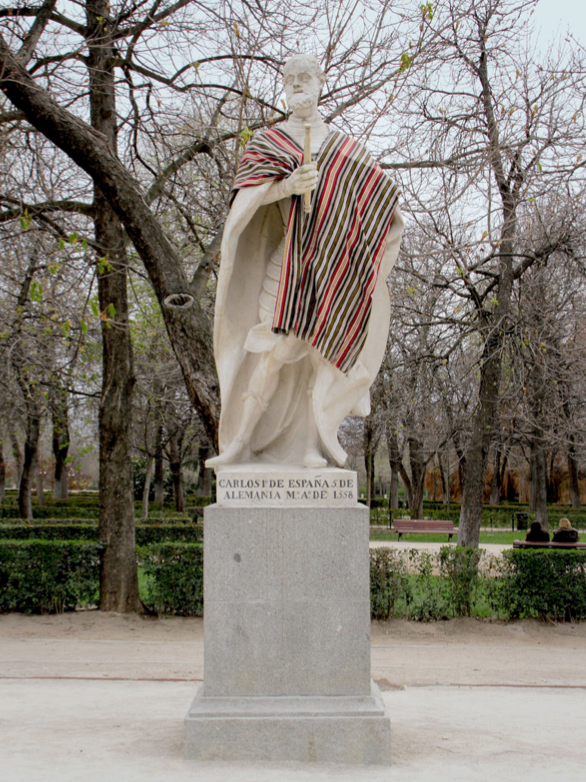 Iván Argote, Turistas: Carlos I de España, V de Alemania. Madrid, Parque del Retiro, 2012.