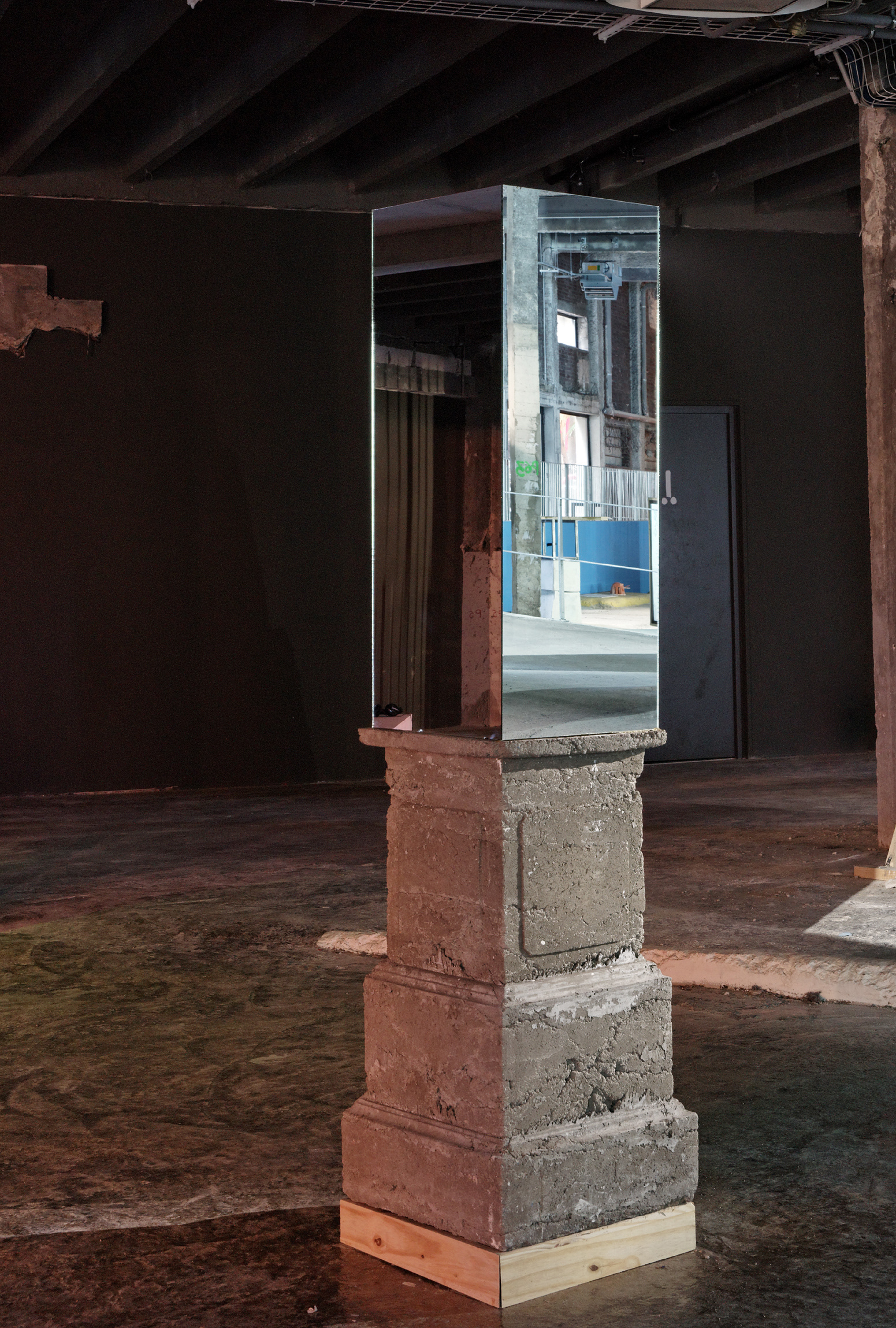 Iván Argote, La Estrategia, Palais de Tokyo. On view 2012. Courtesy of the artist and Palais de Tokyo.
