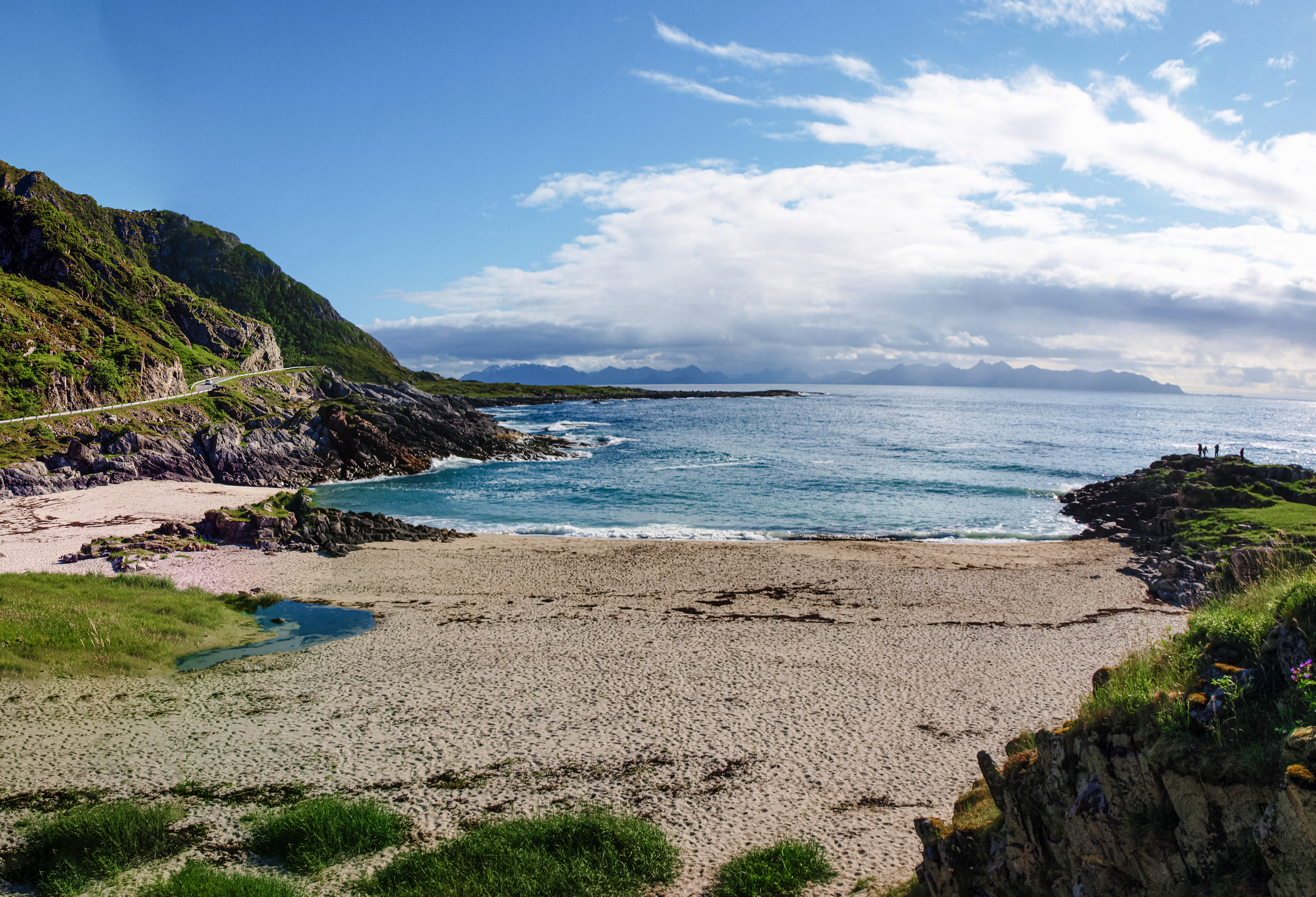 A secluded beach along the winding Lofoten road