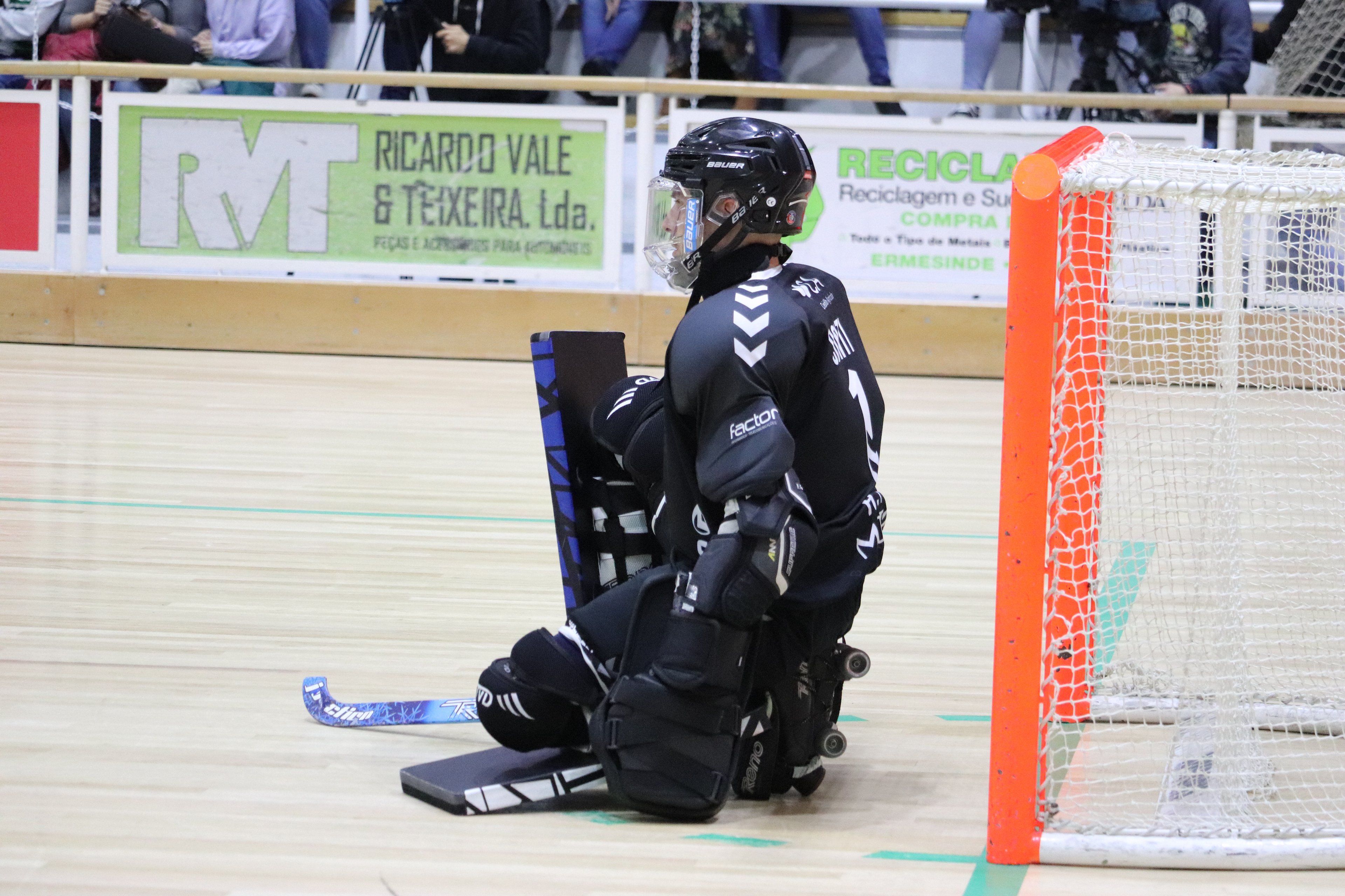 HÓQUEI EM PATINS – 1.ª Divisão. Sp. Tomar procura hoje, em Valongo