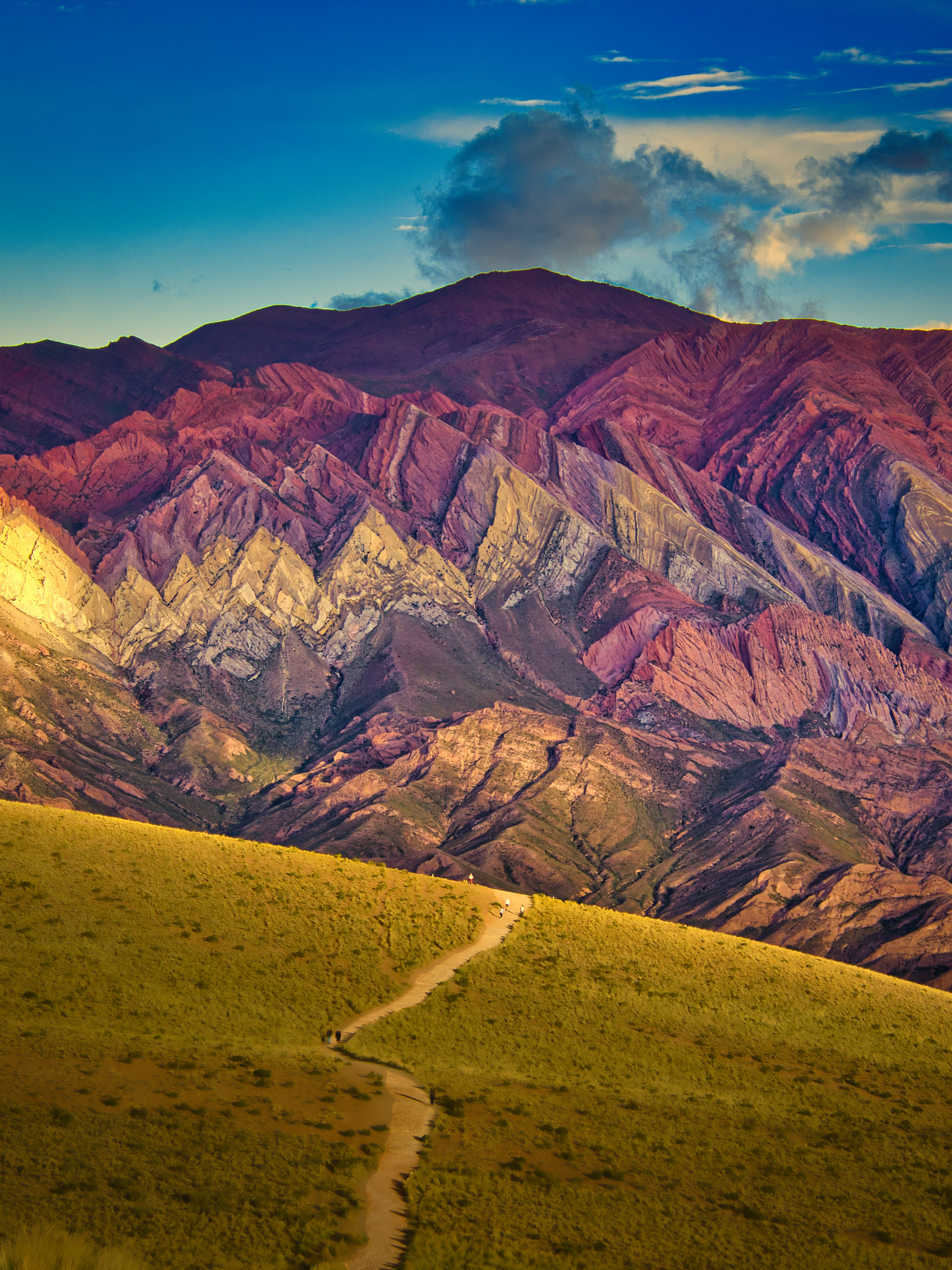 Hornocal, Twilight 