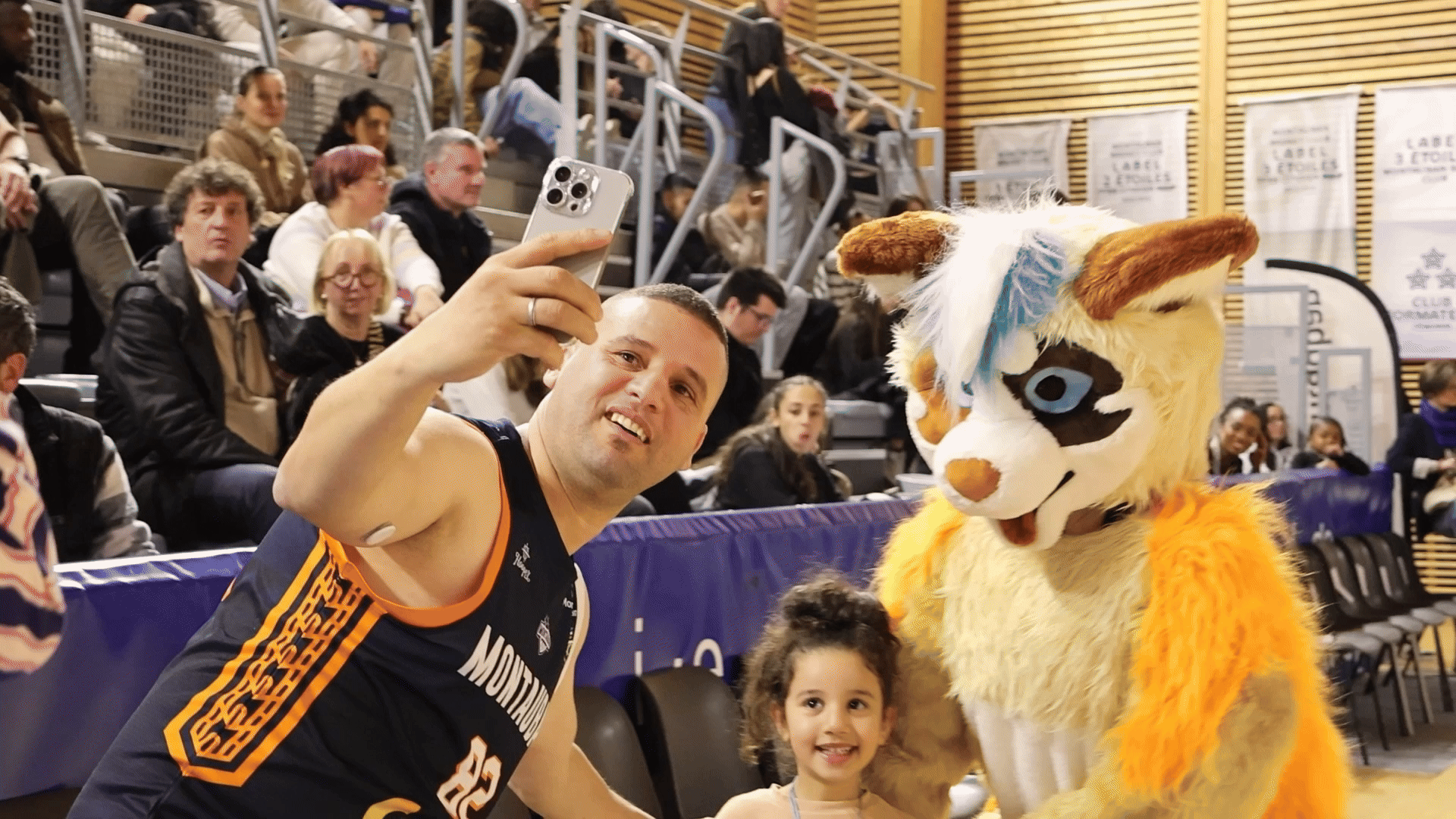 Caroline Alves vidéaste et graphiste Montauban 25 ans