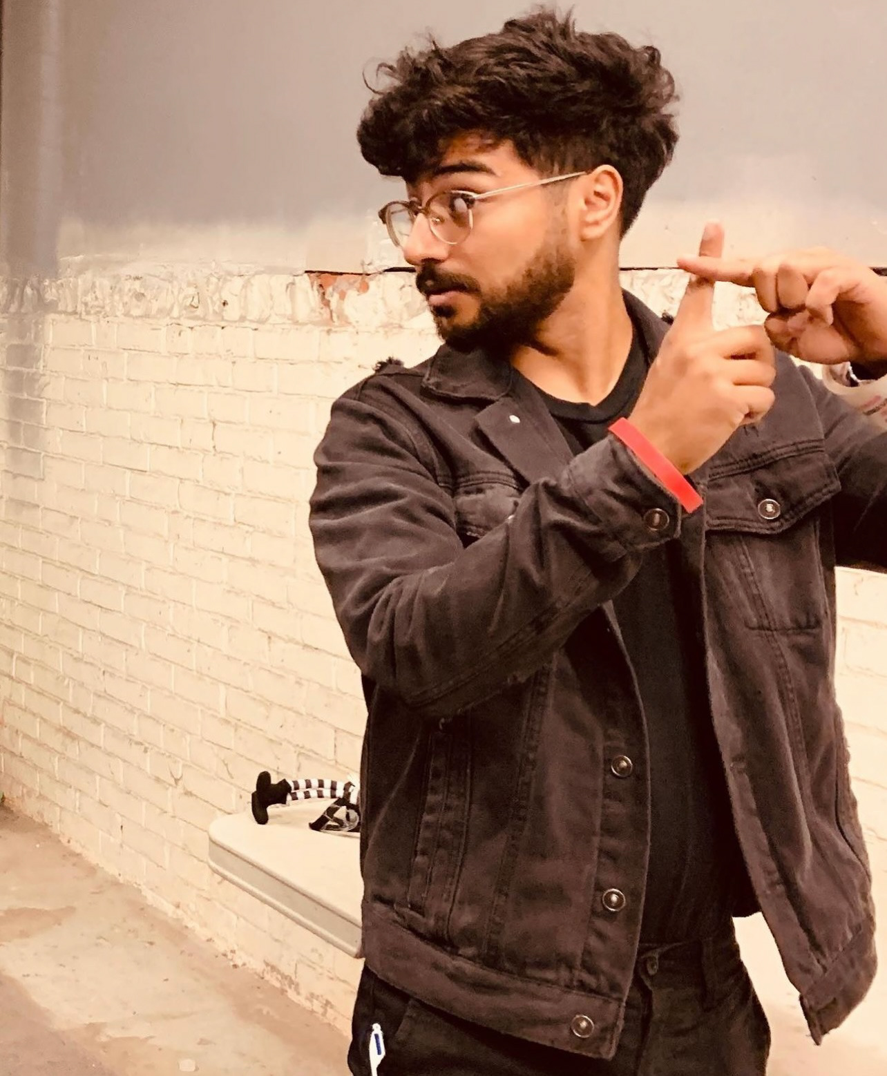 Arturo Jimenez as DOP