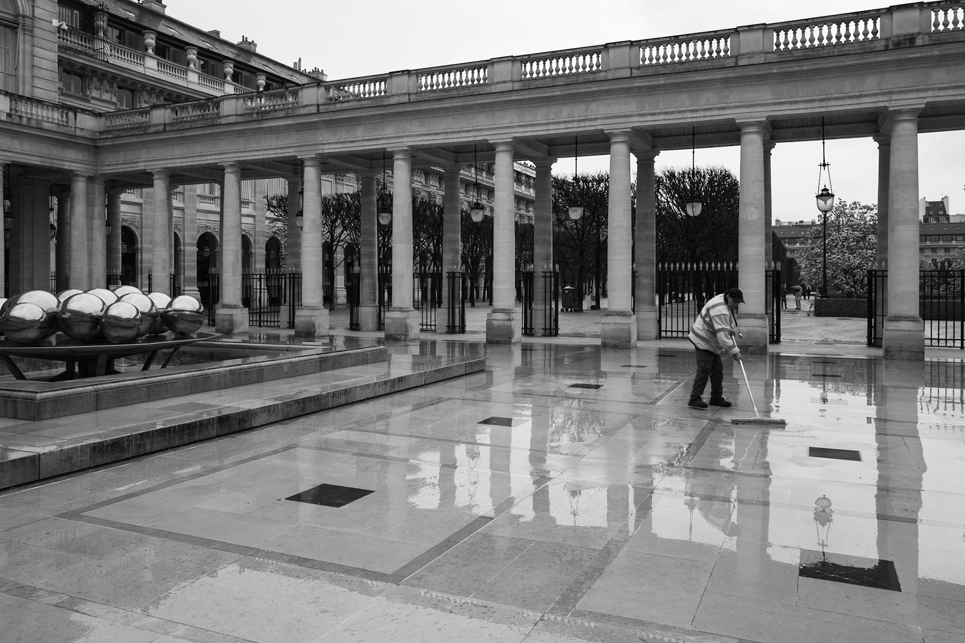 Palais Royal, 1st arrondisment, Paris.  2022. Photo: Julija Voronina