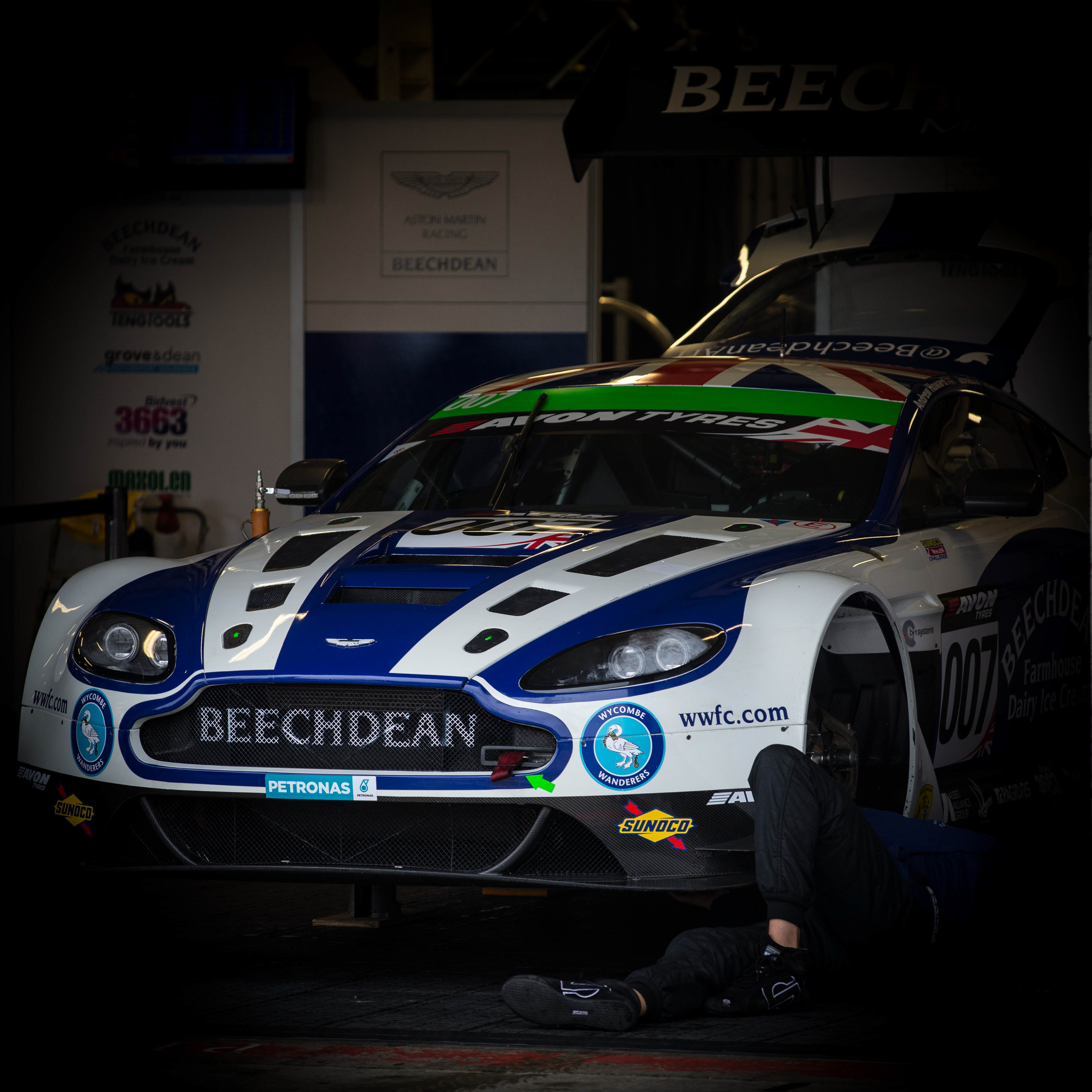 Aston Martin GT car
