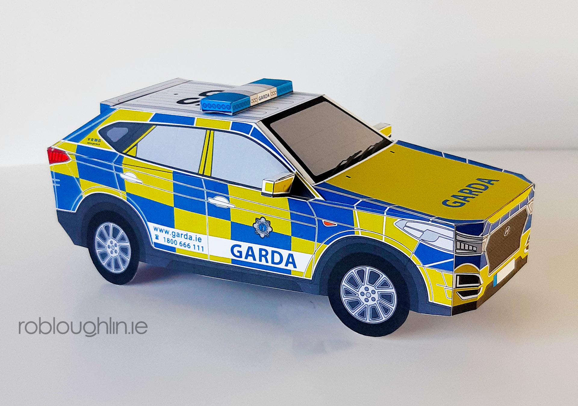 papercraft police car