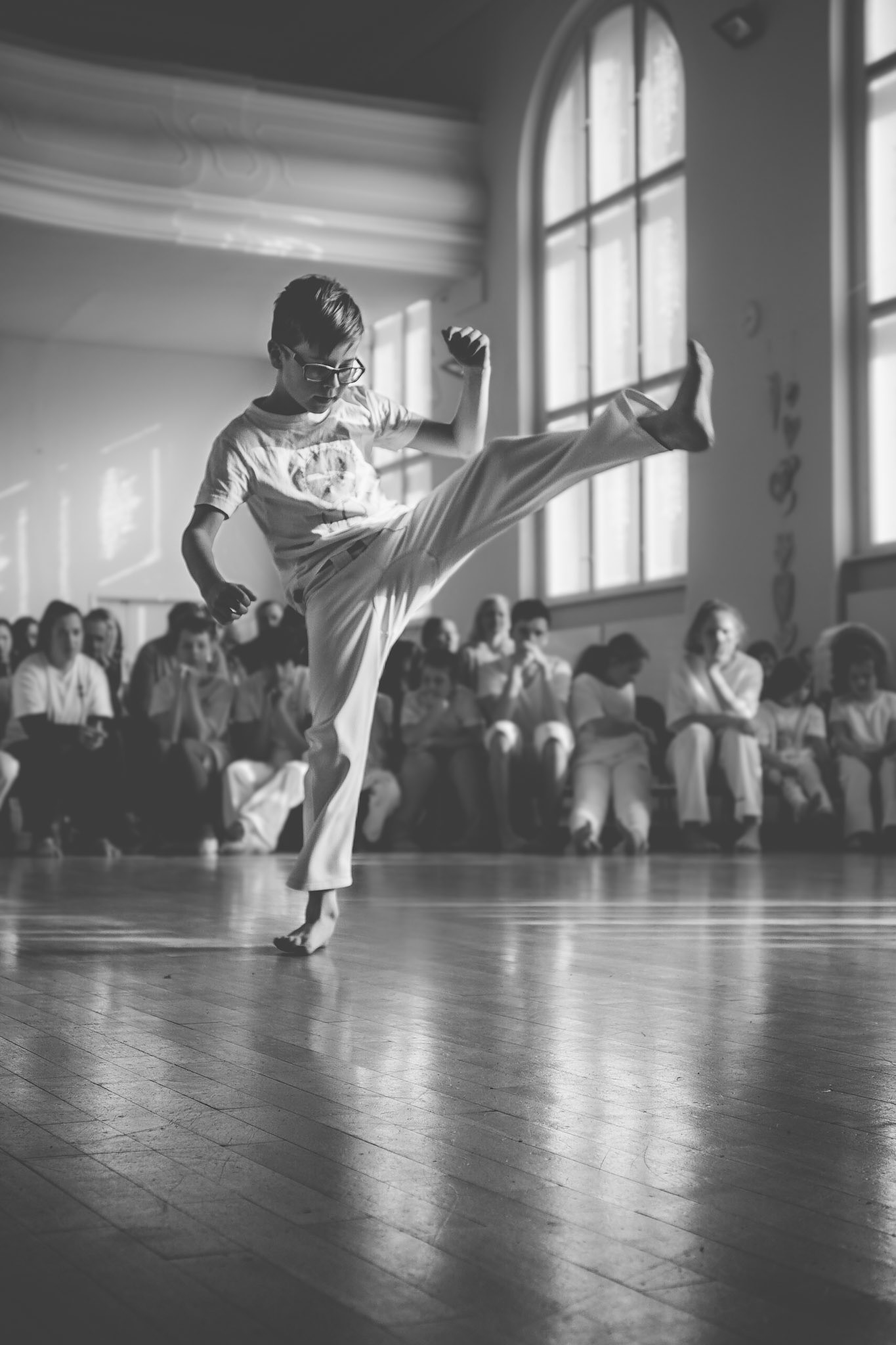 #portrait #portraits #blackandwhite #blackandwhitephoto #canonphotographer #canon #moody #blackandwhite_perfection #portrait_ig #capoeira #actionphotography #czechphotographer #tamron #tamronlens #tamron1750 #fotokristek