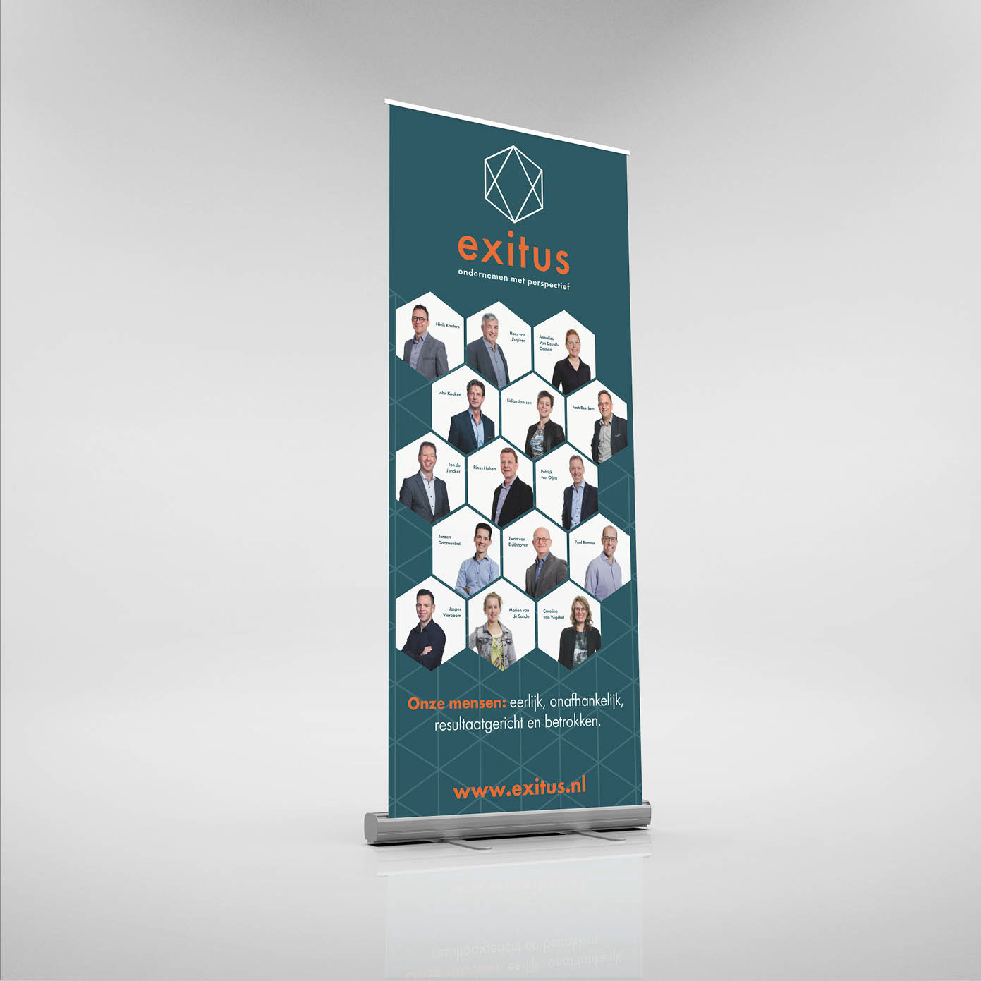 Exitus roll-up banner ontwerp