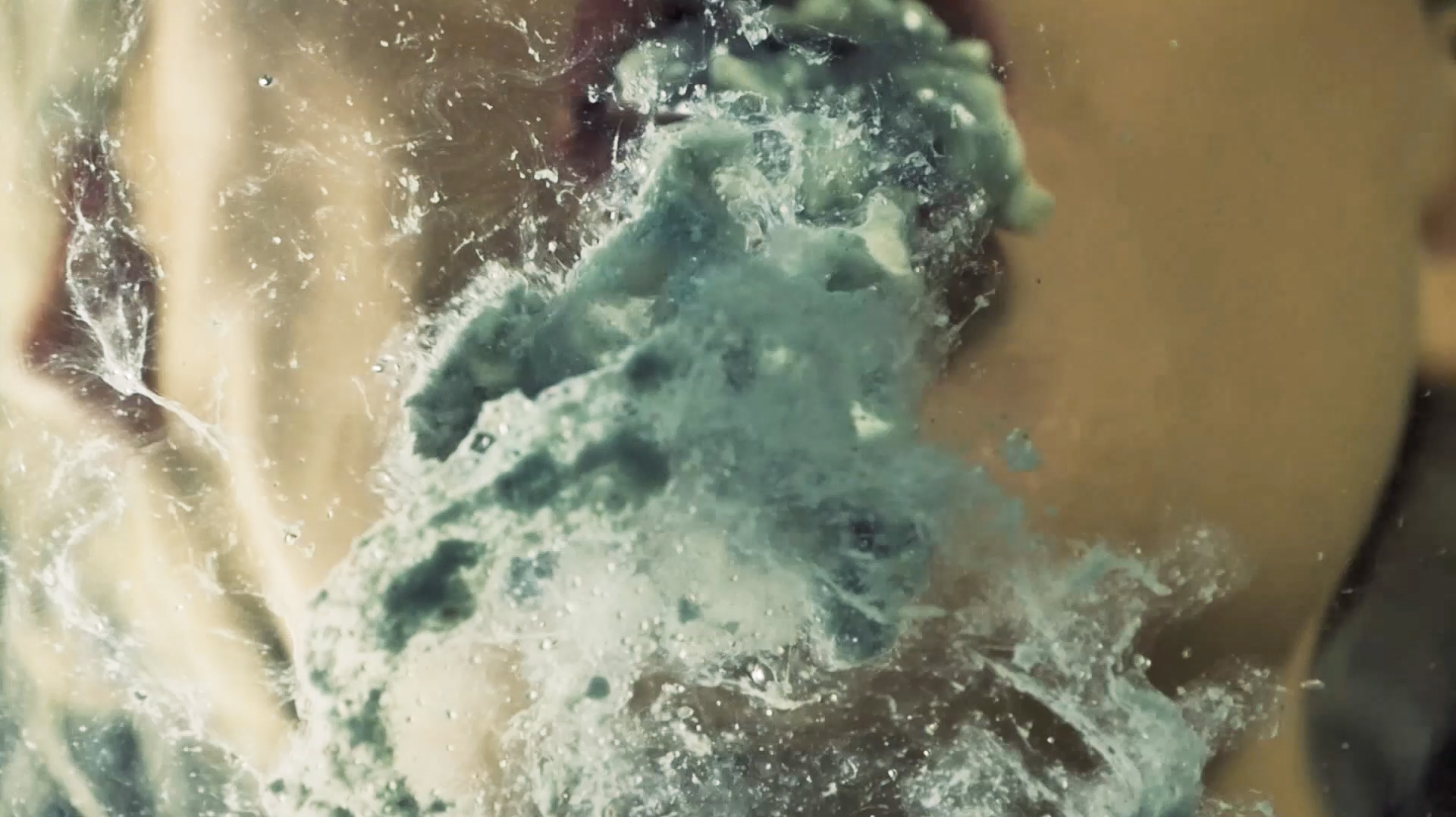 Bruna Mayer, artista visual, contemporary art, visual artist, visual artist Brasil Alemanha, Berlin, Germany