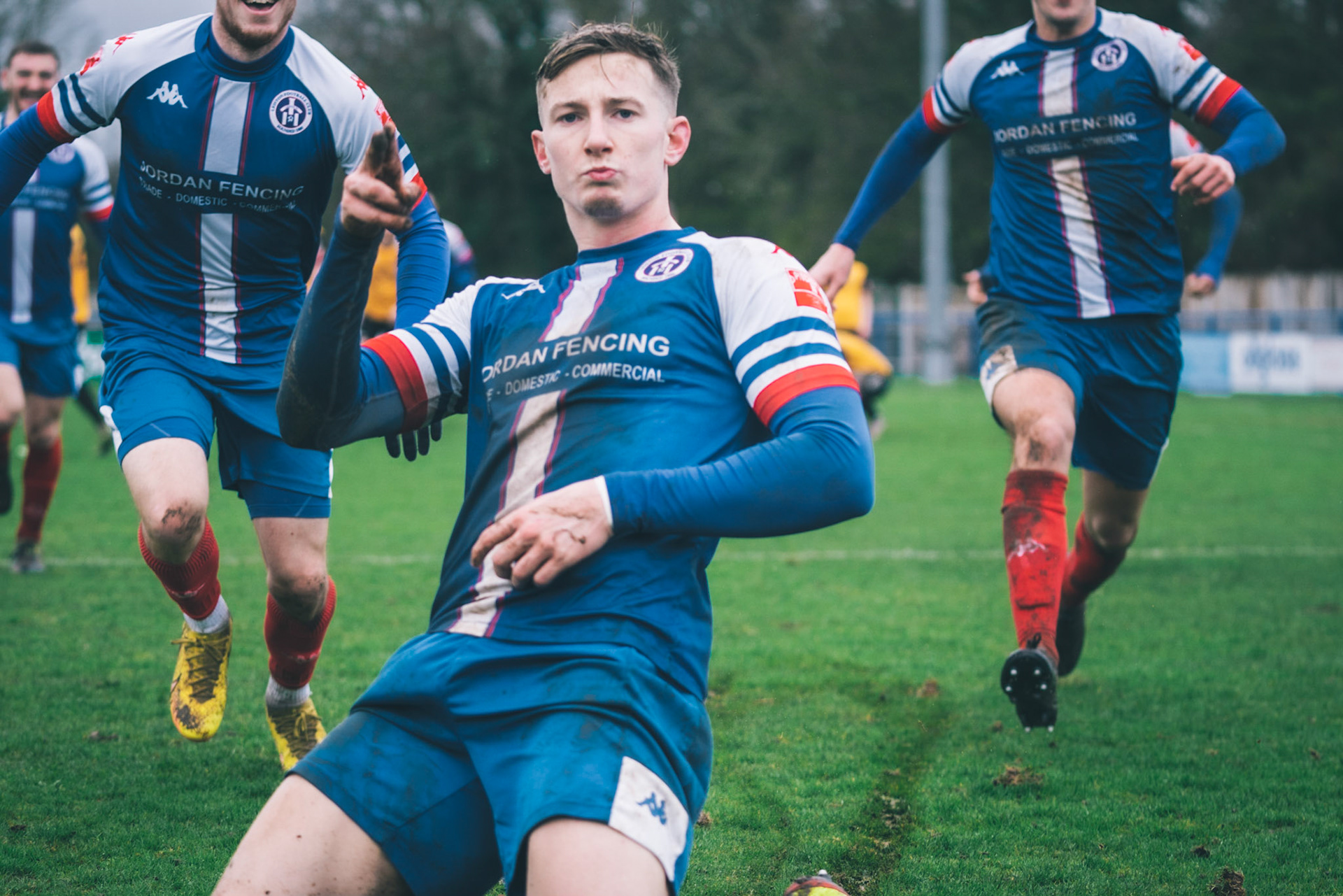 Will DAvies celebrating 91st minute winner agaisnt Rushall #30 for the season