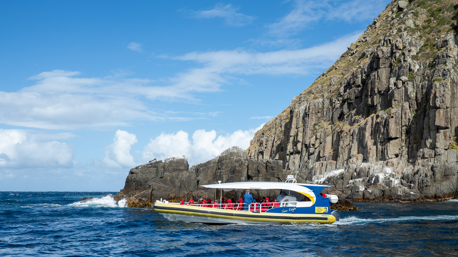 Boat trip down the Tasman Peninsula