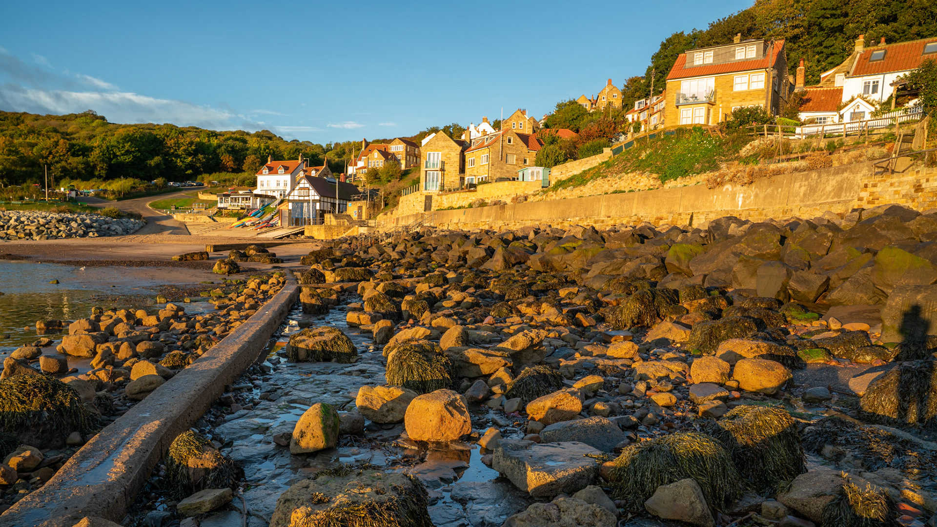 Sunrise golden hour at Runswick Bay