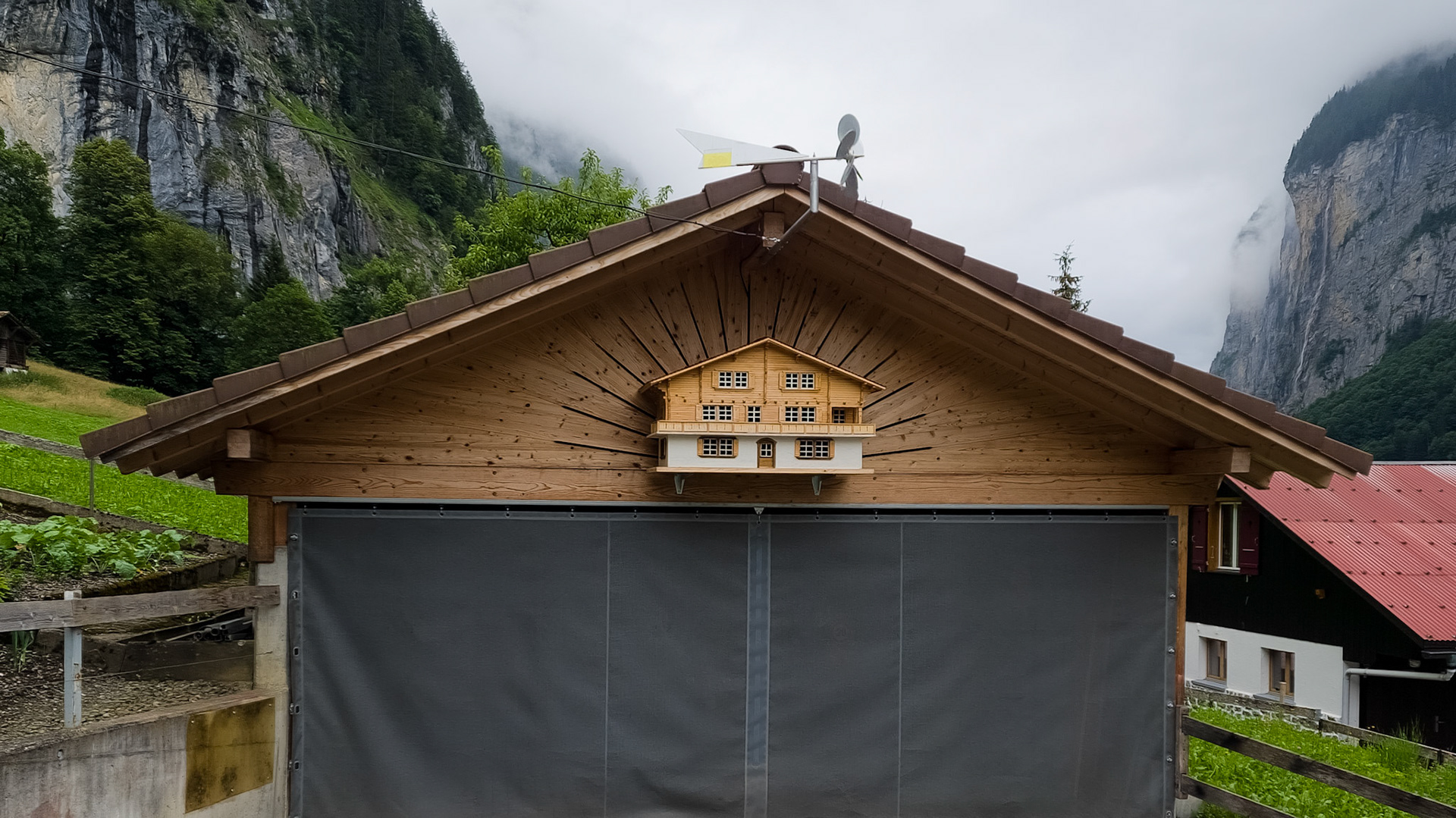 Garage bidding to be a house