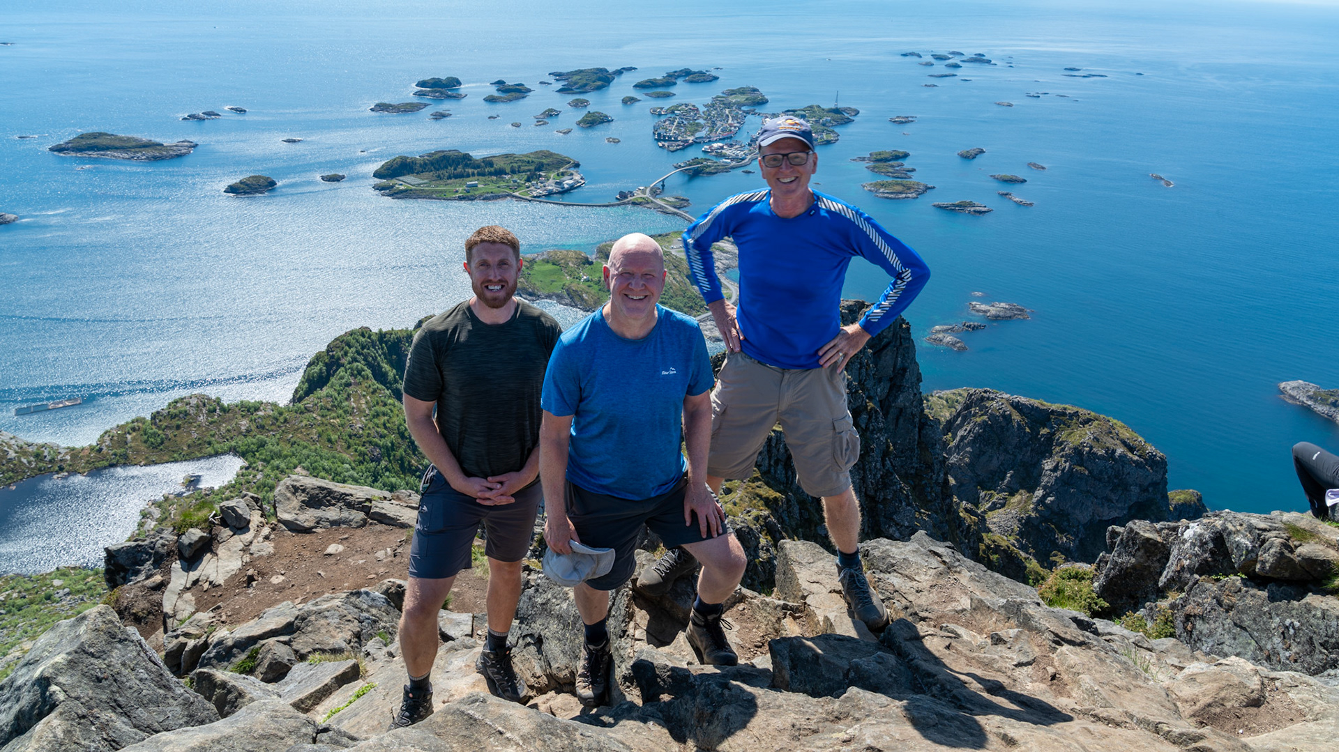 Festvagtind summit
