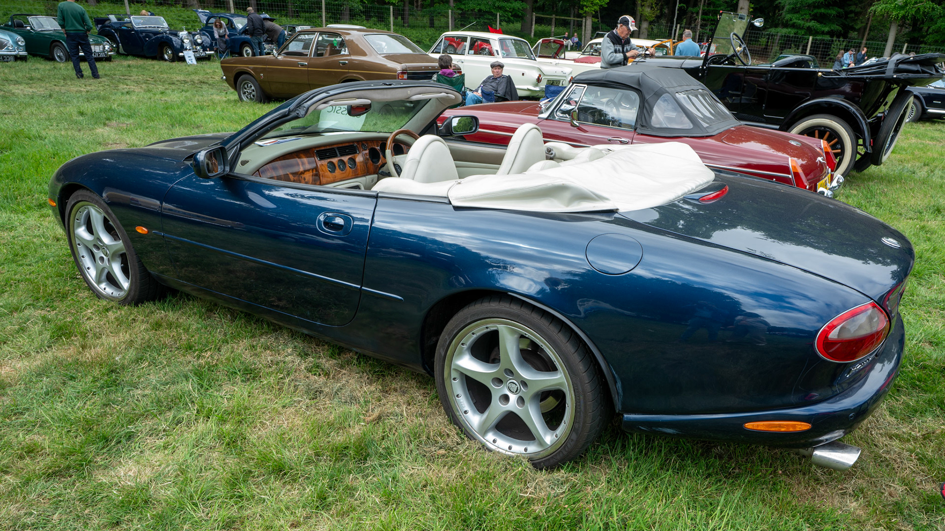 Stody Lodge classic car show