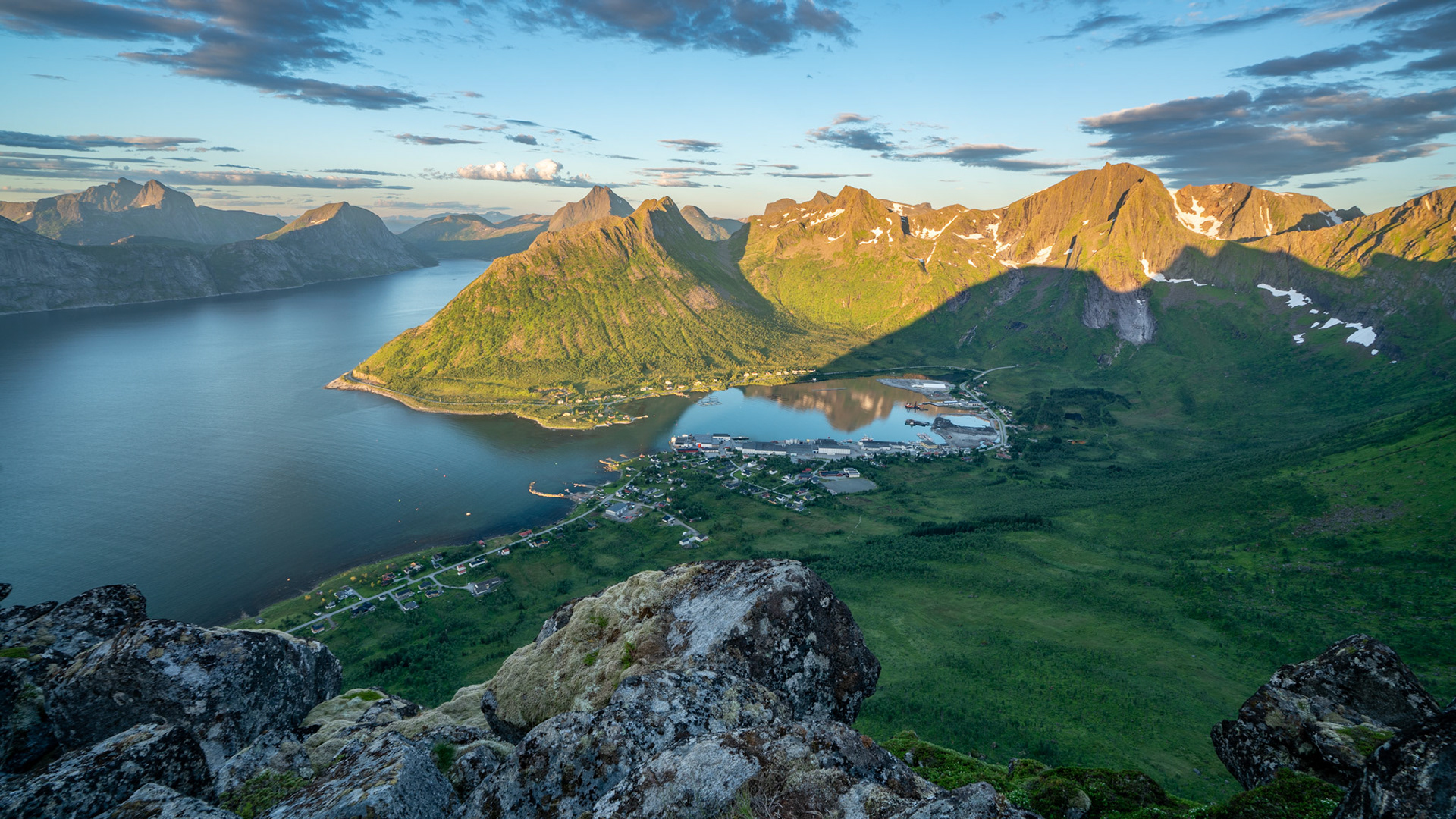 View of Senjahoppen from summit of Kyle