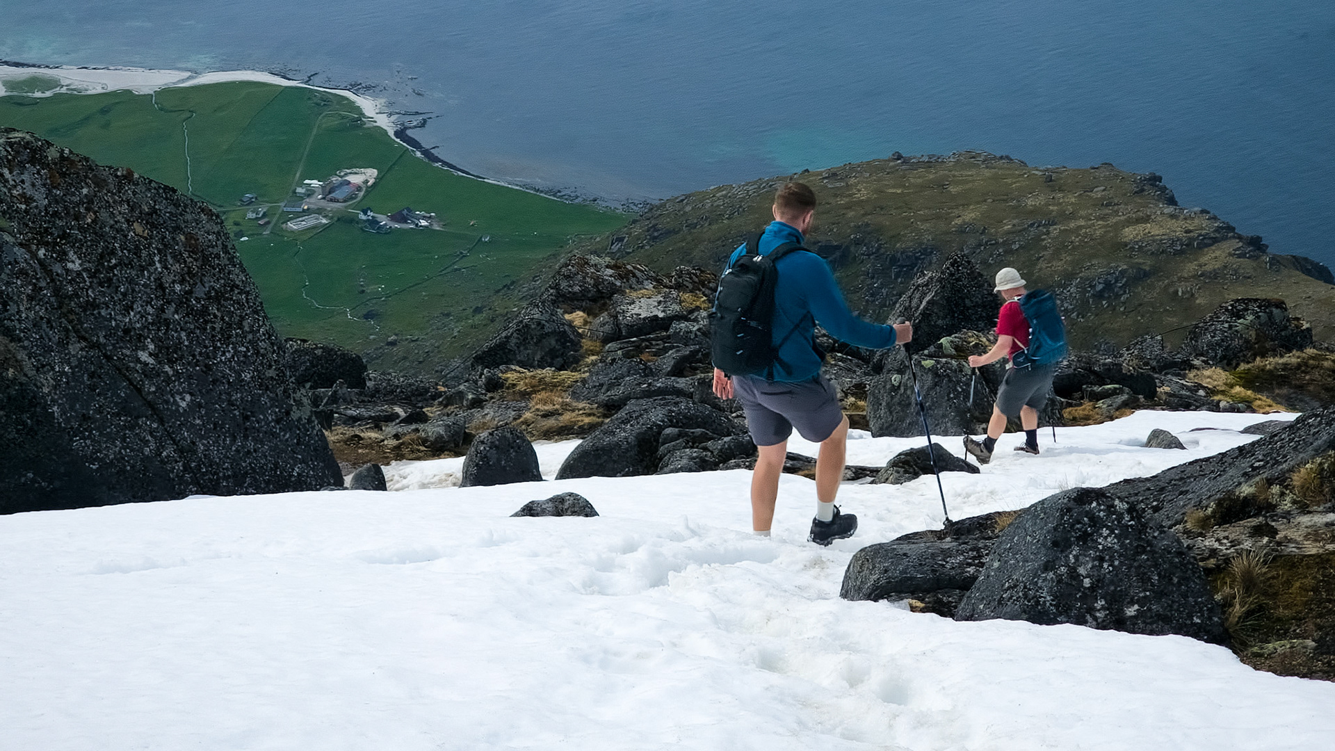On the way down Himmeltinden