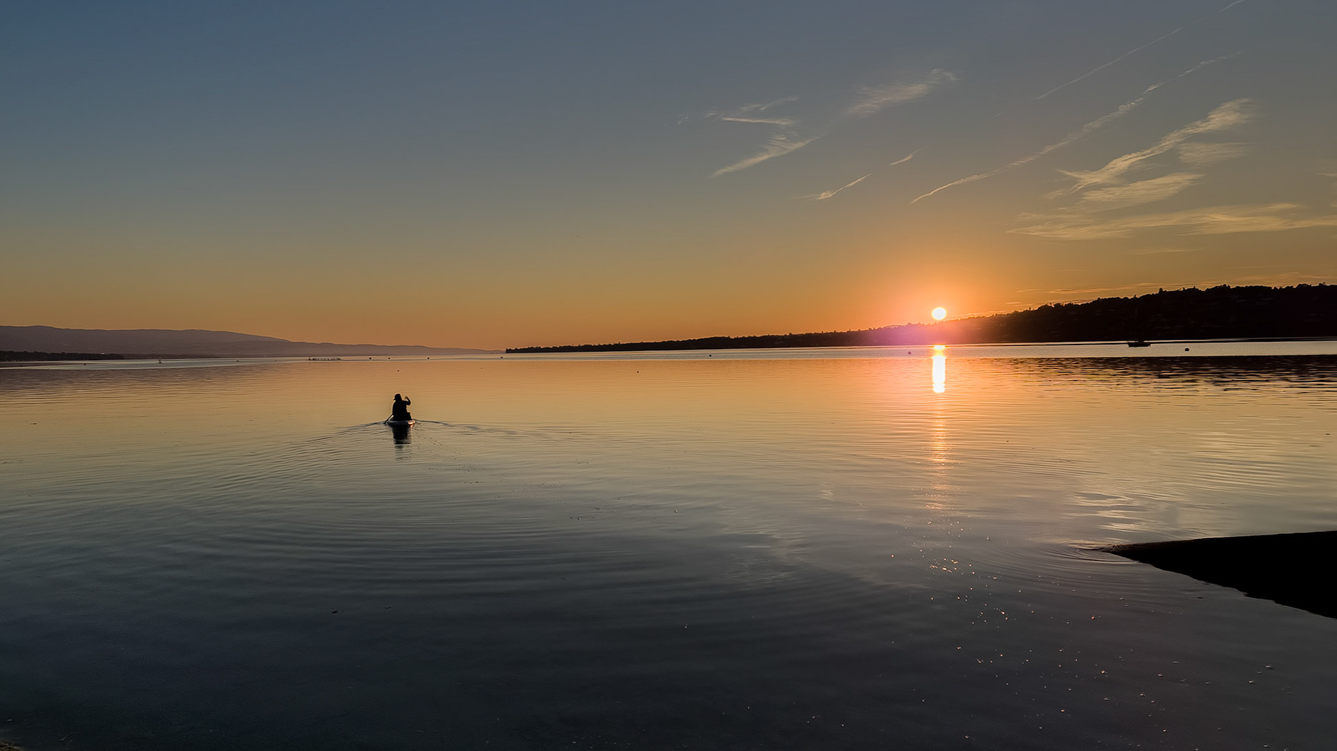 Peaceful sunrise paddle