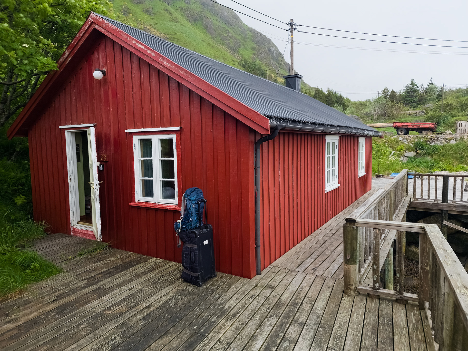Airbnb in Ballstad, old fisherman's cottage