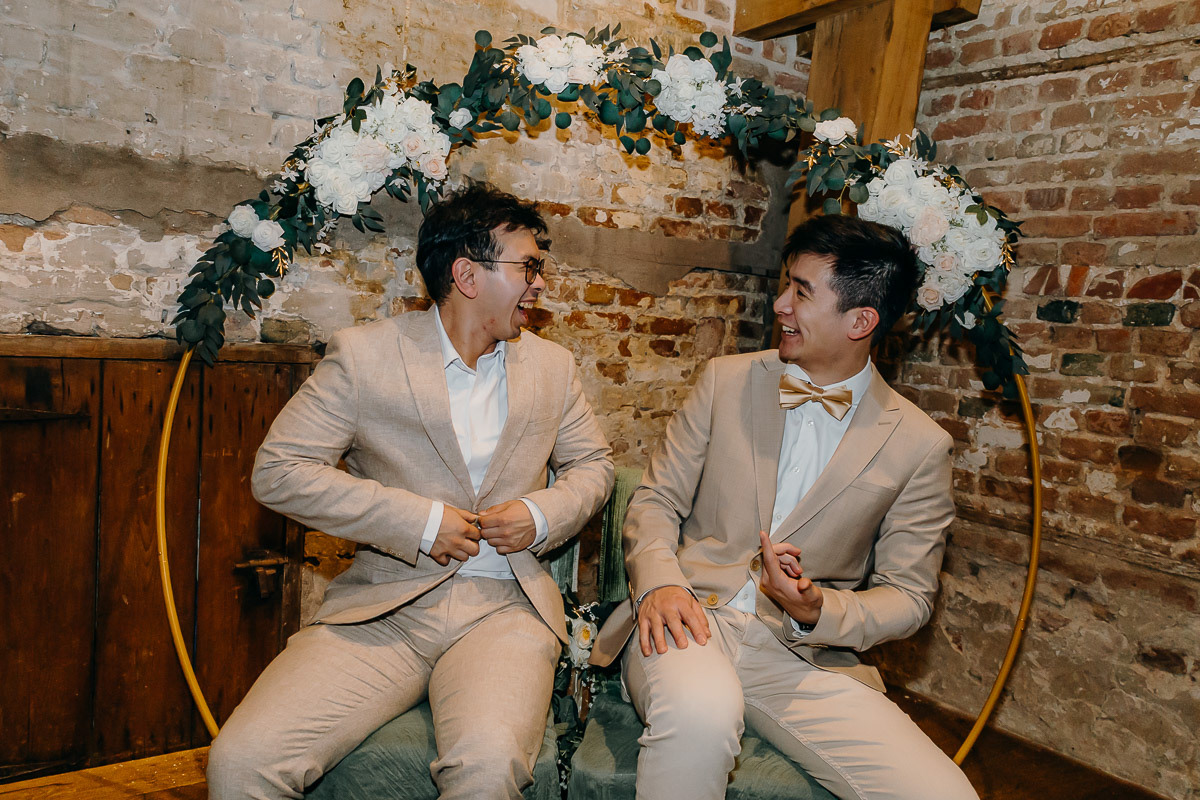 Guests who didn't know each other but came dressed up with the same suits.