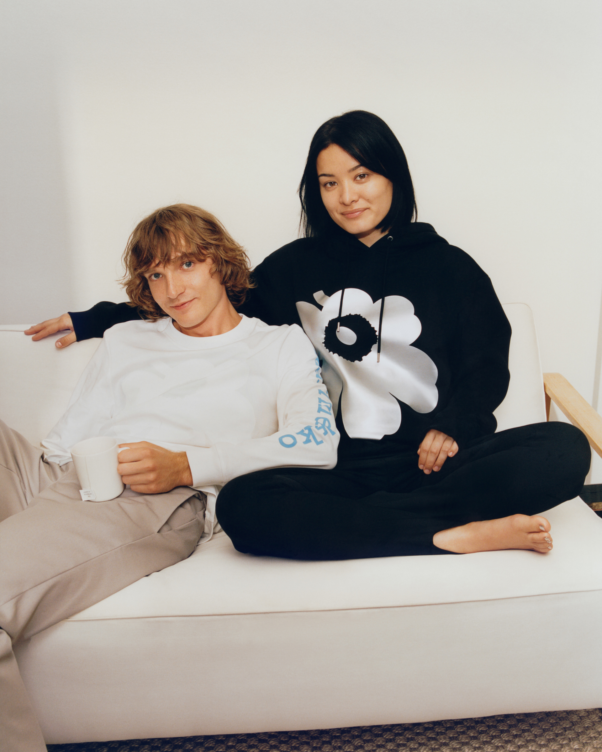 Marimekko Kioski Fall Winter 2020 Edition. Art Direction, Set Design and styling. Casual apparel, a cozy space and your friends. Inspired by Finnish winter time idling. The collection features a range of casual and cozy apparel inspired by Finnish skiing culture adorned with Marimekko's symbol of creative courage, Unikko. The campaign was shot to convey the stiller, mundane but special winter moments at home.