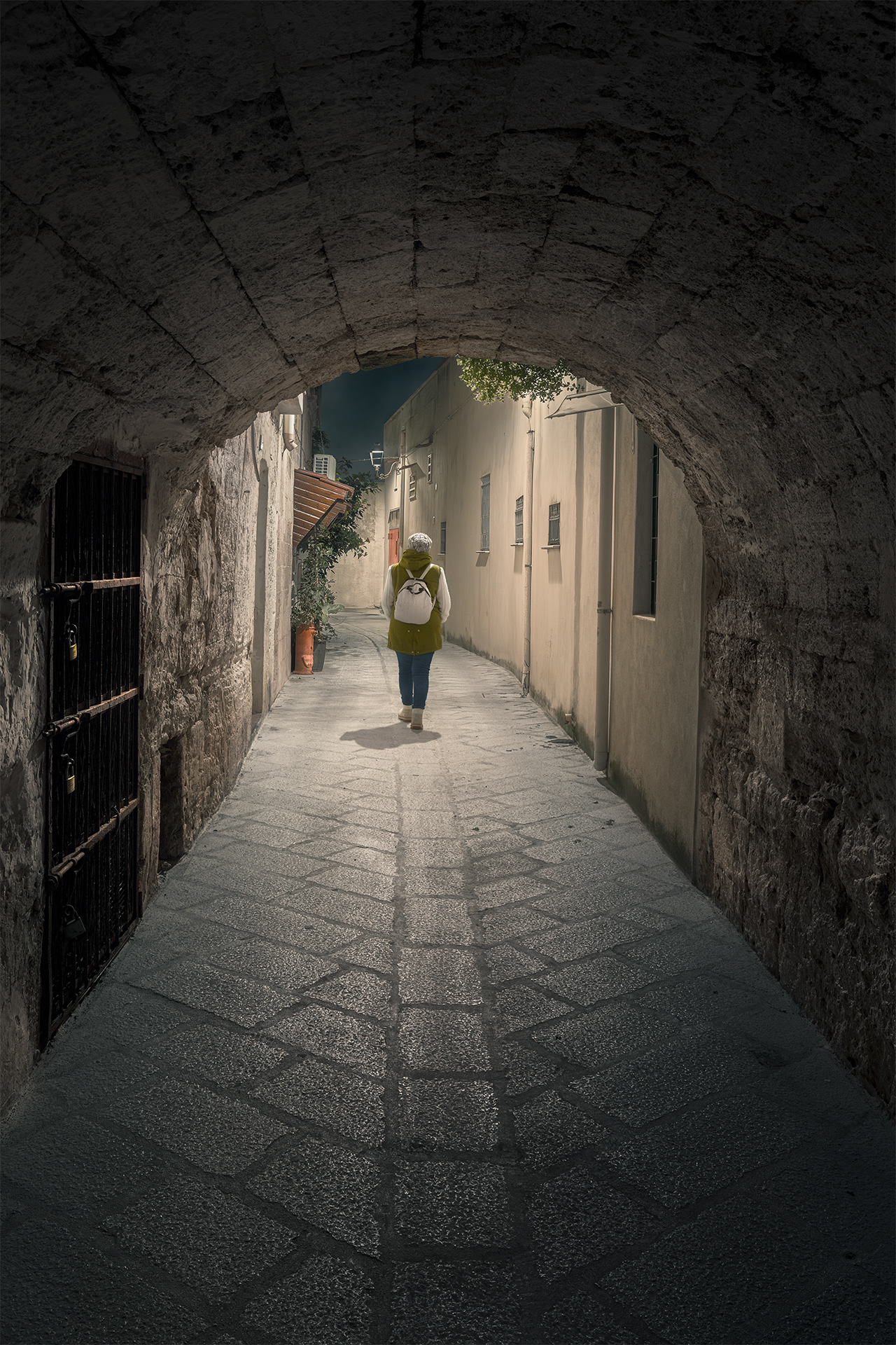 MARUGGIO - SOTTO L'ARCO