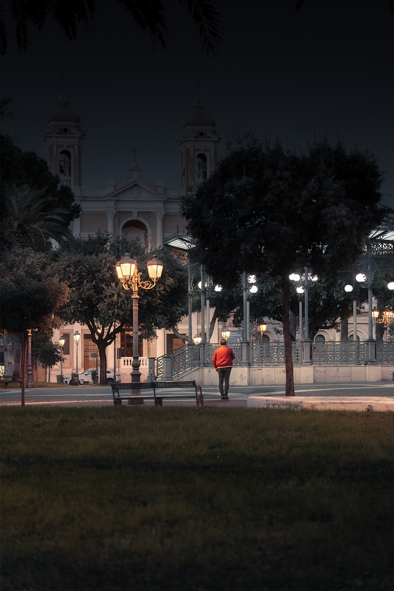 TARANTO - VISTA SU PIAZZA GARIBALDI